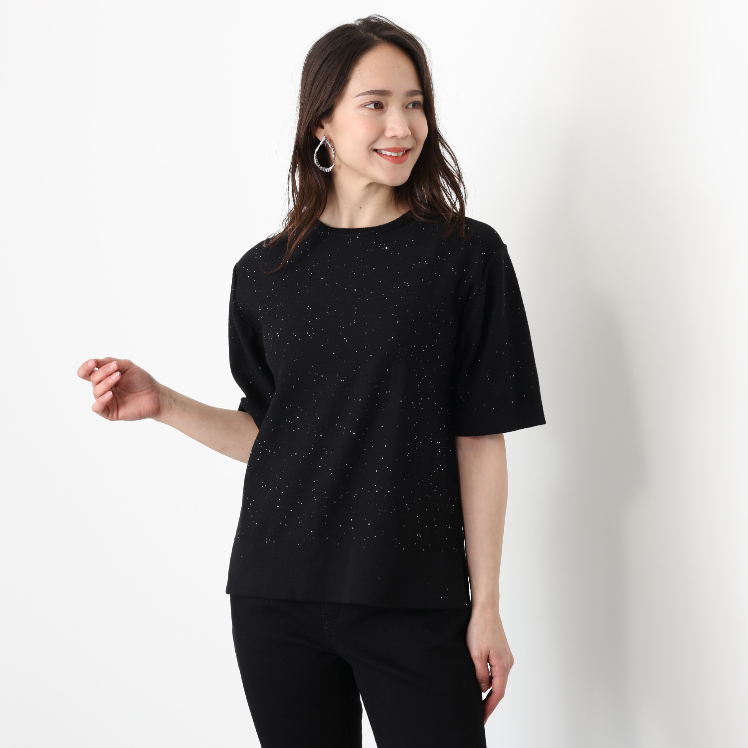 ソアージュ 極小スパンコールを ちりばめたスターダストな 煌めき！ 綿１００％ ニットプルオーバー