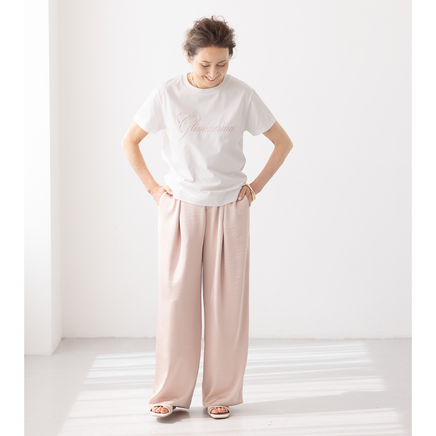 アンドスピカ 吸水速乾 エンブロイダリー コットン混プルオーバー