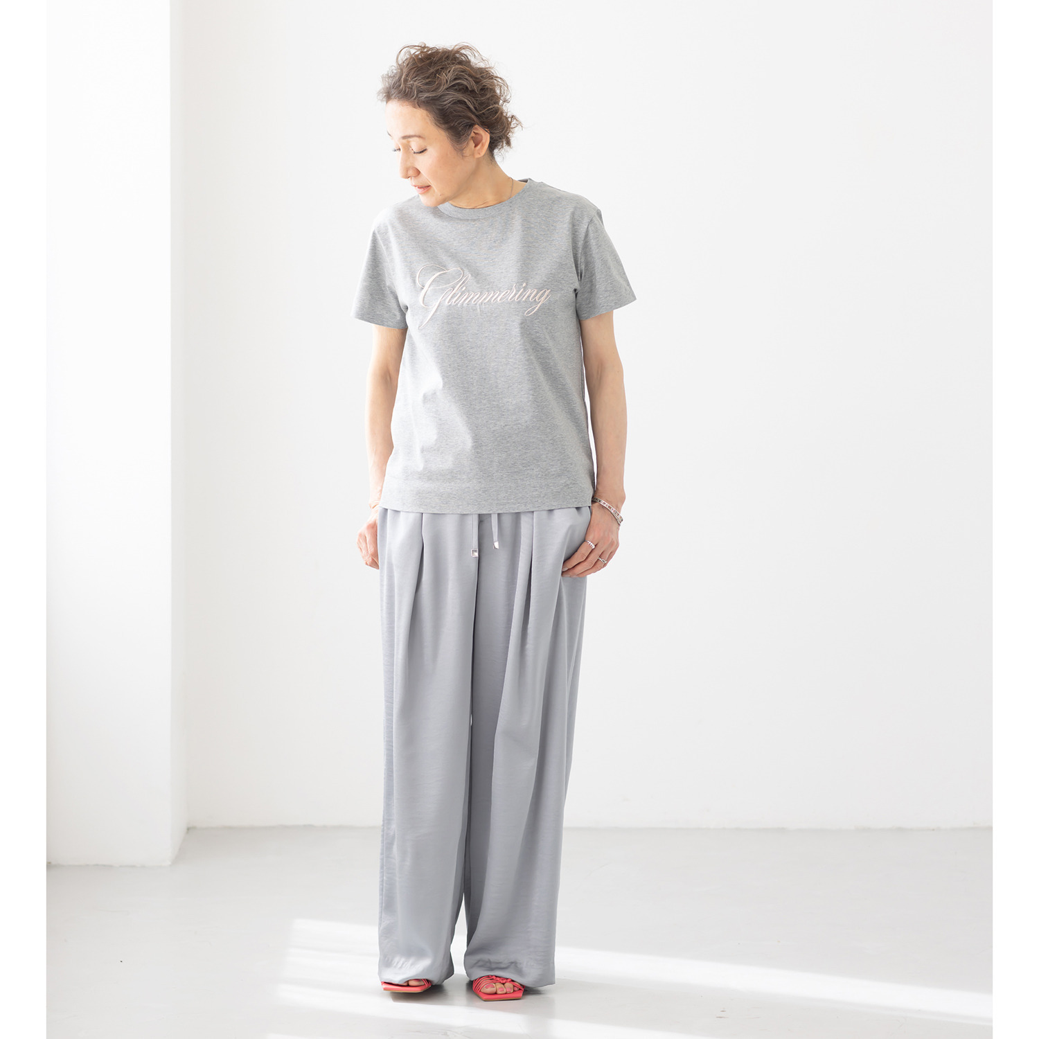 アンドスピカ 吸水速乾 エンブロイダリー コットン混プルオーバー