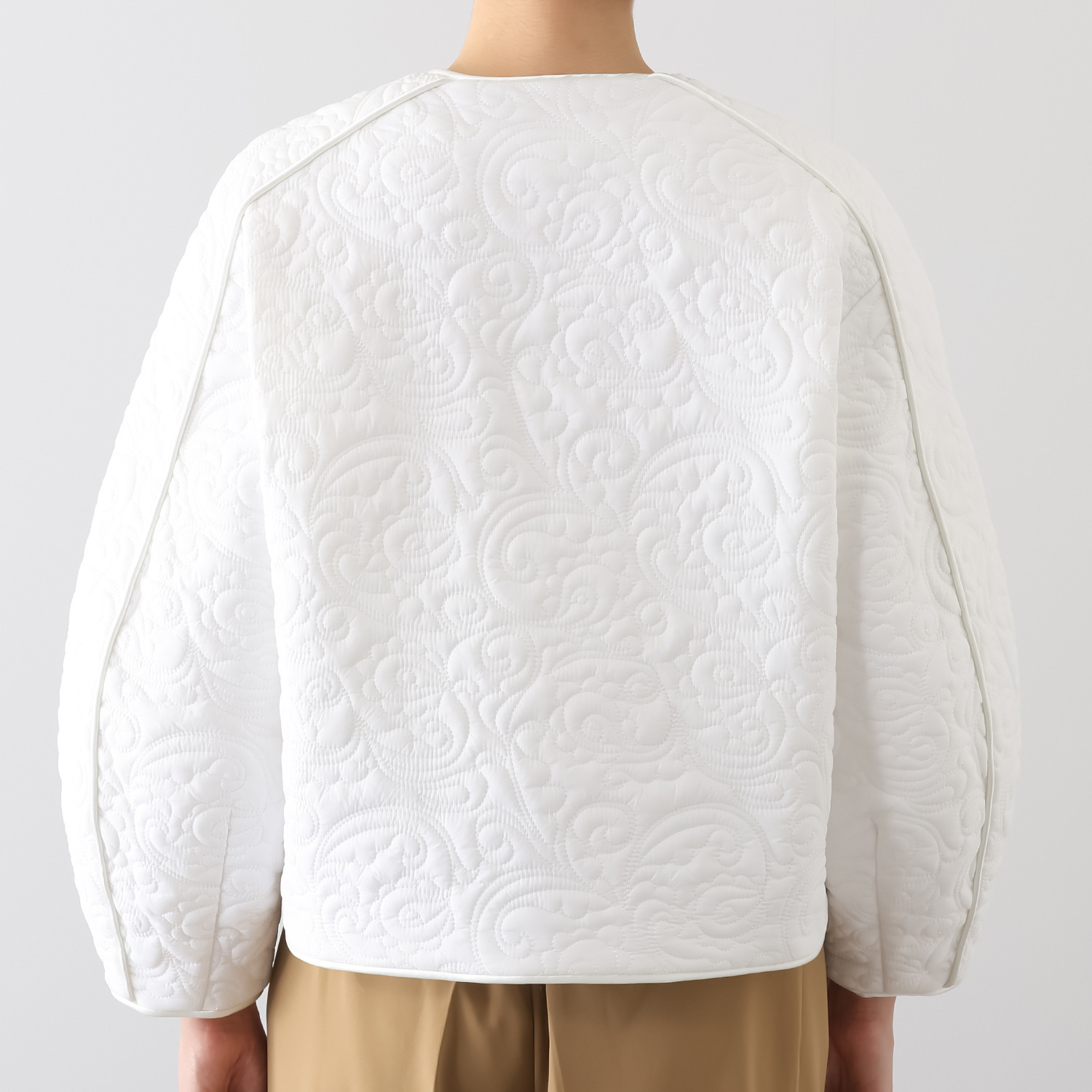 アットランティーヴァ アリア キルティングジャケット