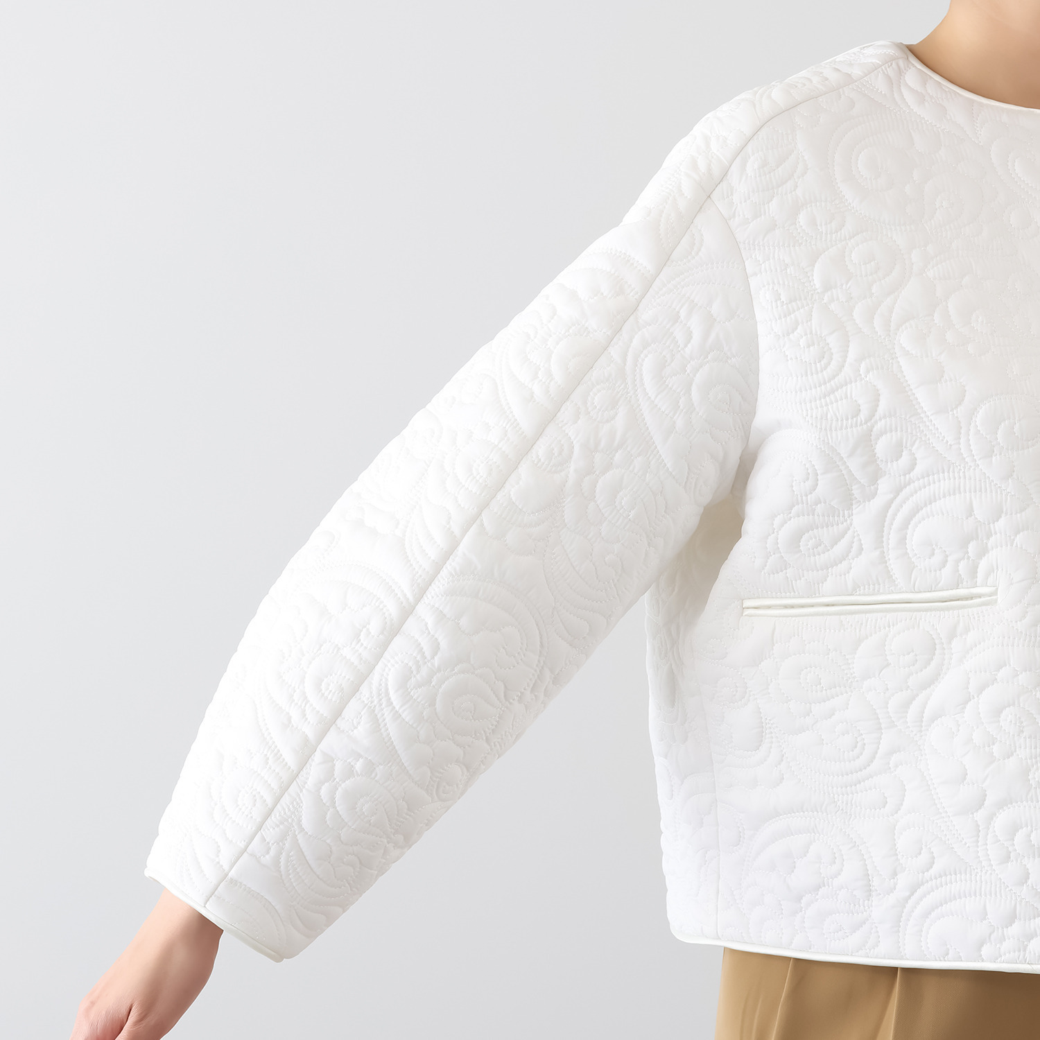 アットランティーヴァ アリア キルティングジャケット