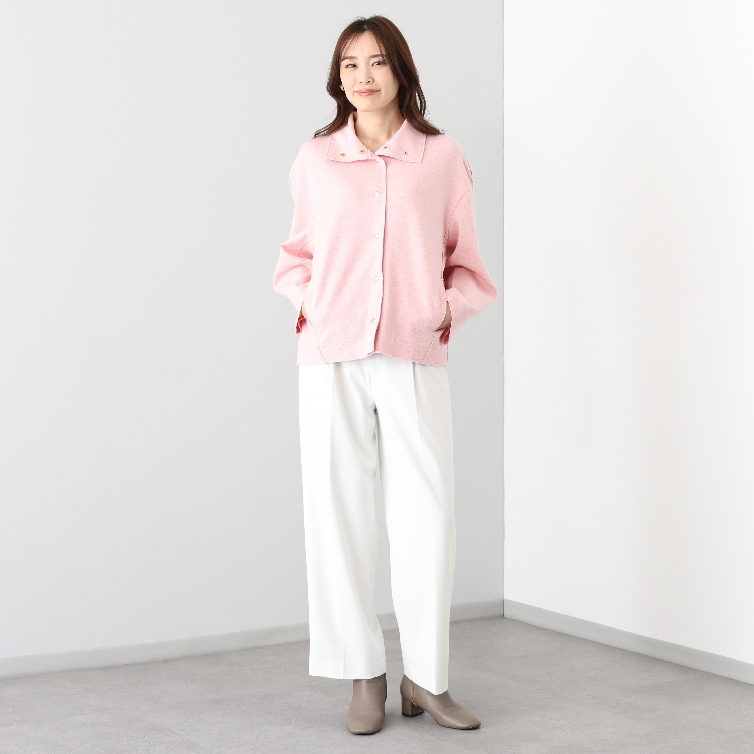 ビーウィズビー スポンジニット スタンドネック コクーンシルエット パーカー