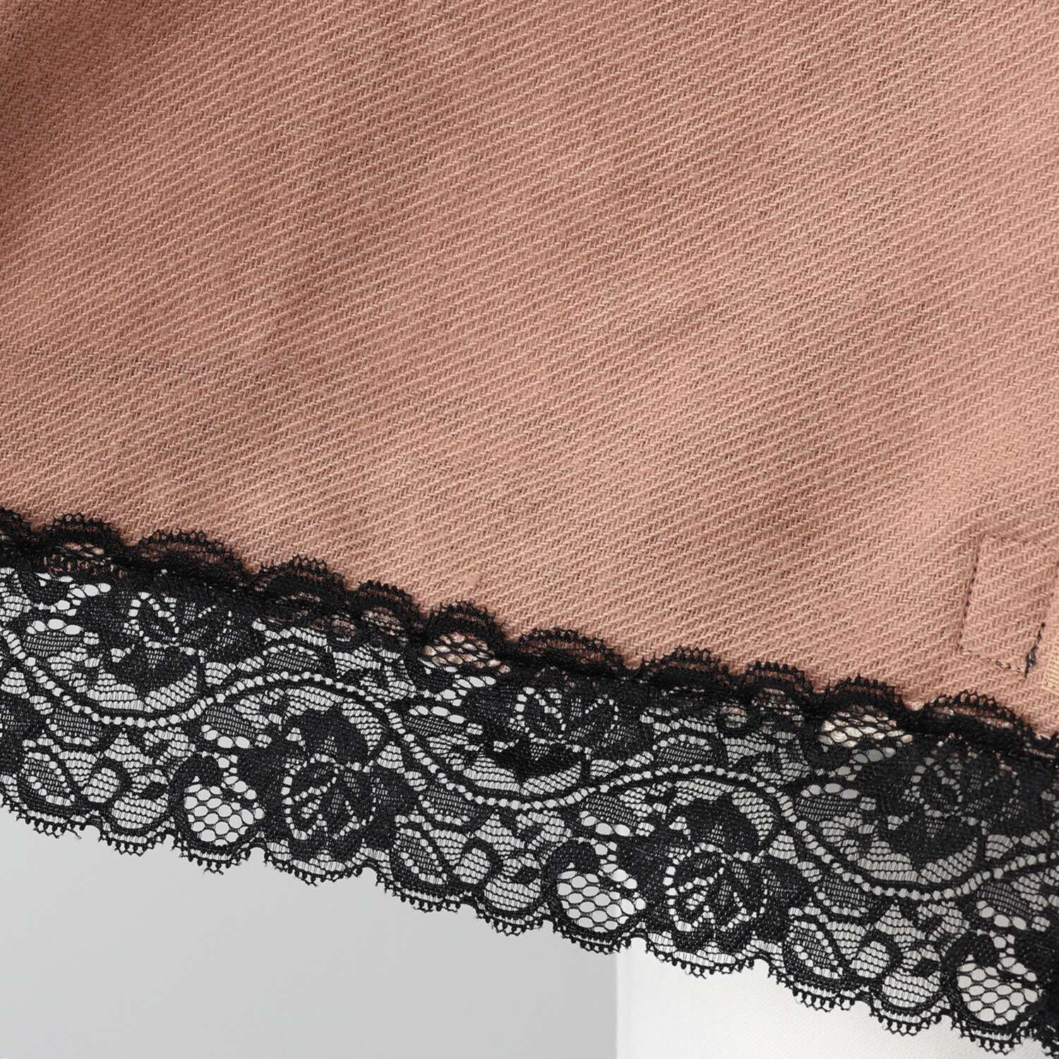 メイドバイスターズ 両面オシャレで可愛い！ あったか！ フード付き多機能 リバーシブル ボレロストール