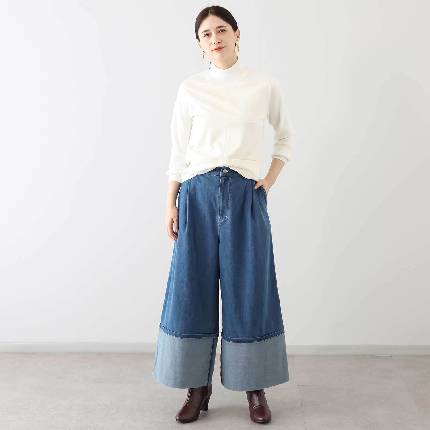 オジョウ 裾の折り返しが じゃじゃ馬ムスメな ワイドヘムデザイン デニムパンツ