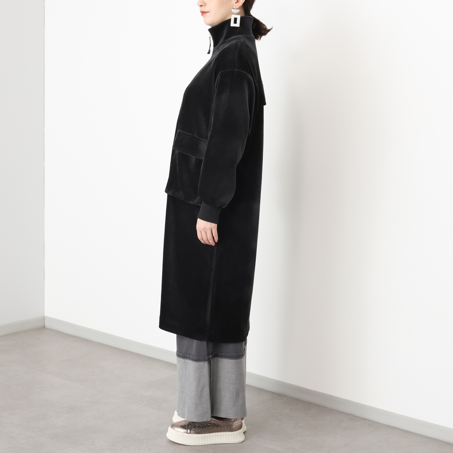 オジョウ 大きなポケットが 自由の証 ベロアフィールドコート