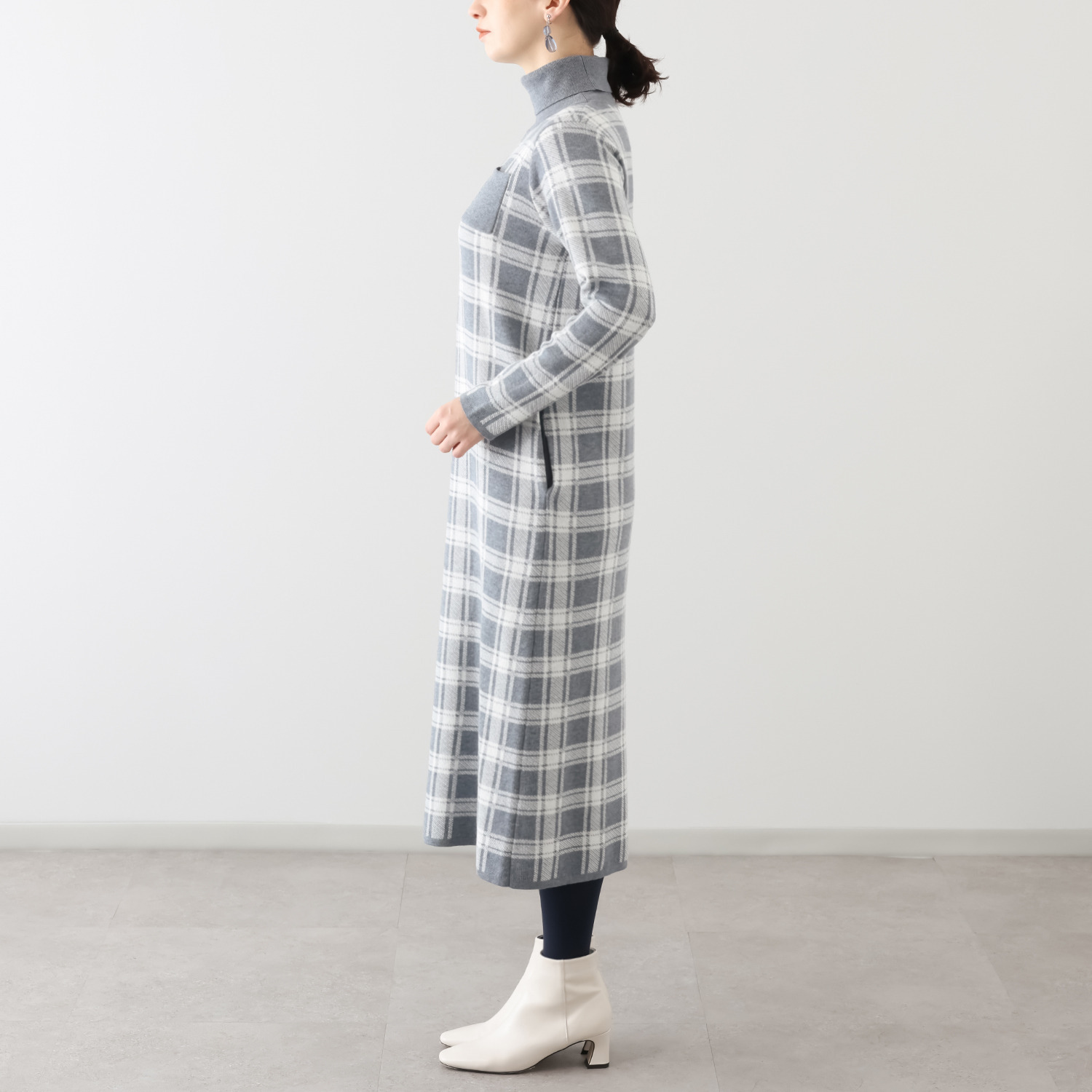 オジョウ モダンアート気分の キャッチーな ニットワンピース