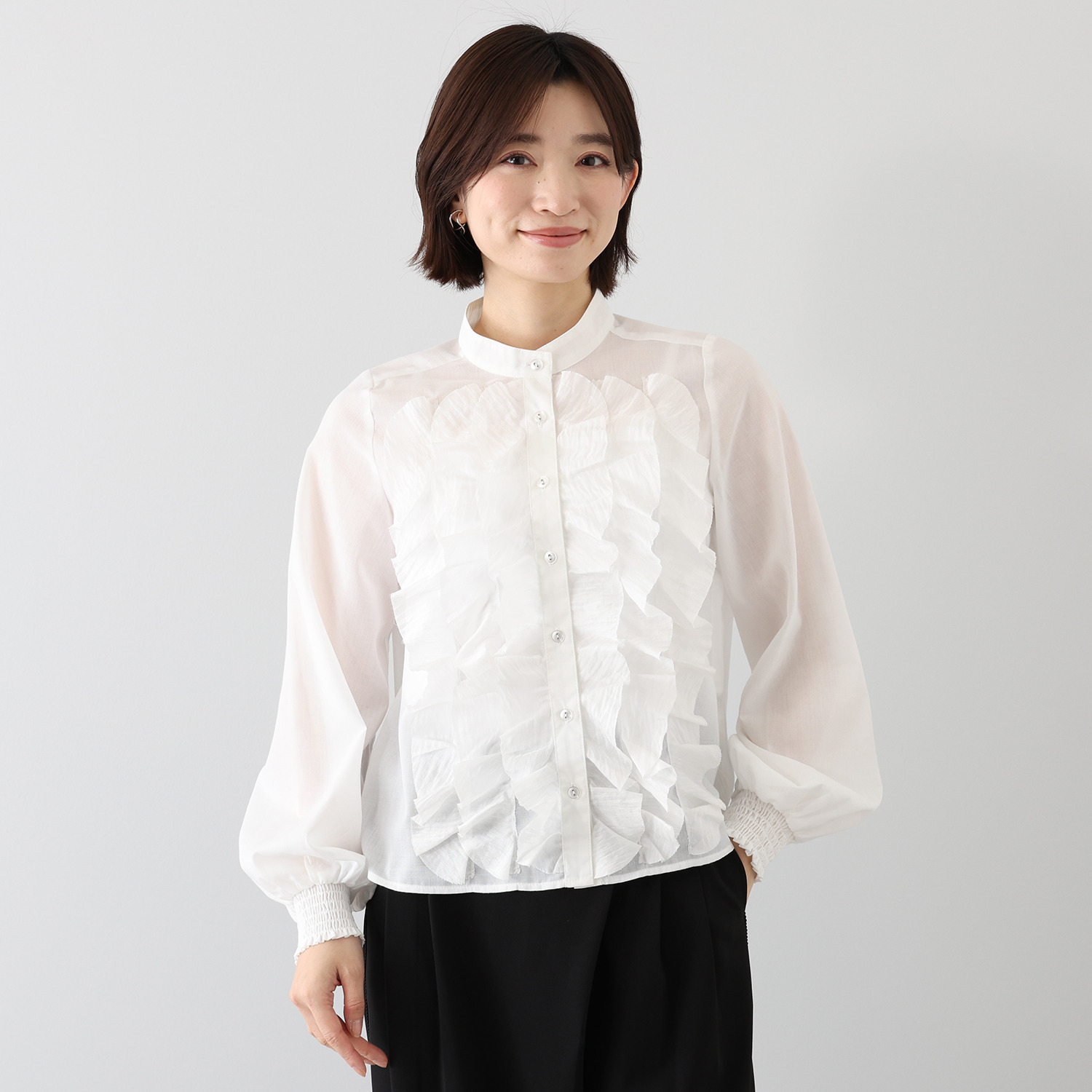 アンブリエ 異素材フリル デザインブラウス