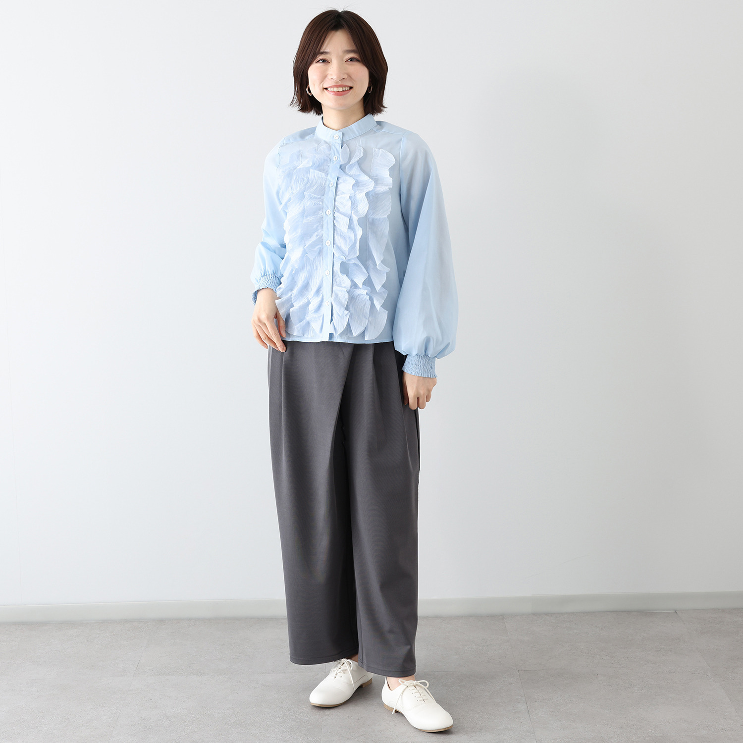 アンブリエ 異素材フリル デザインブラウス