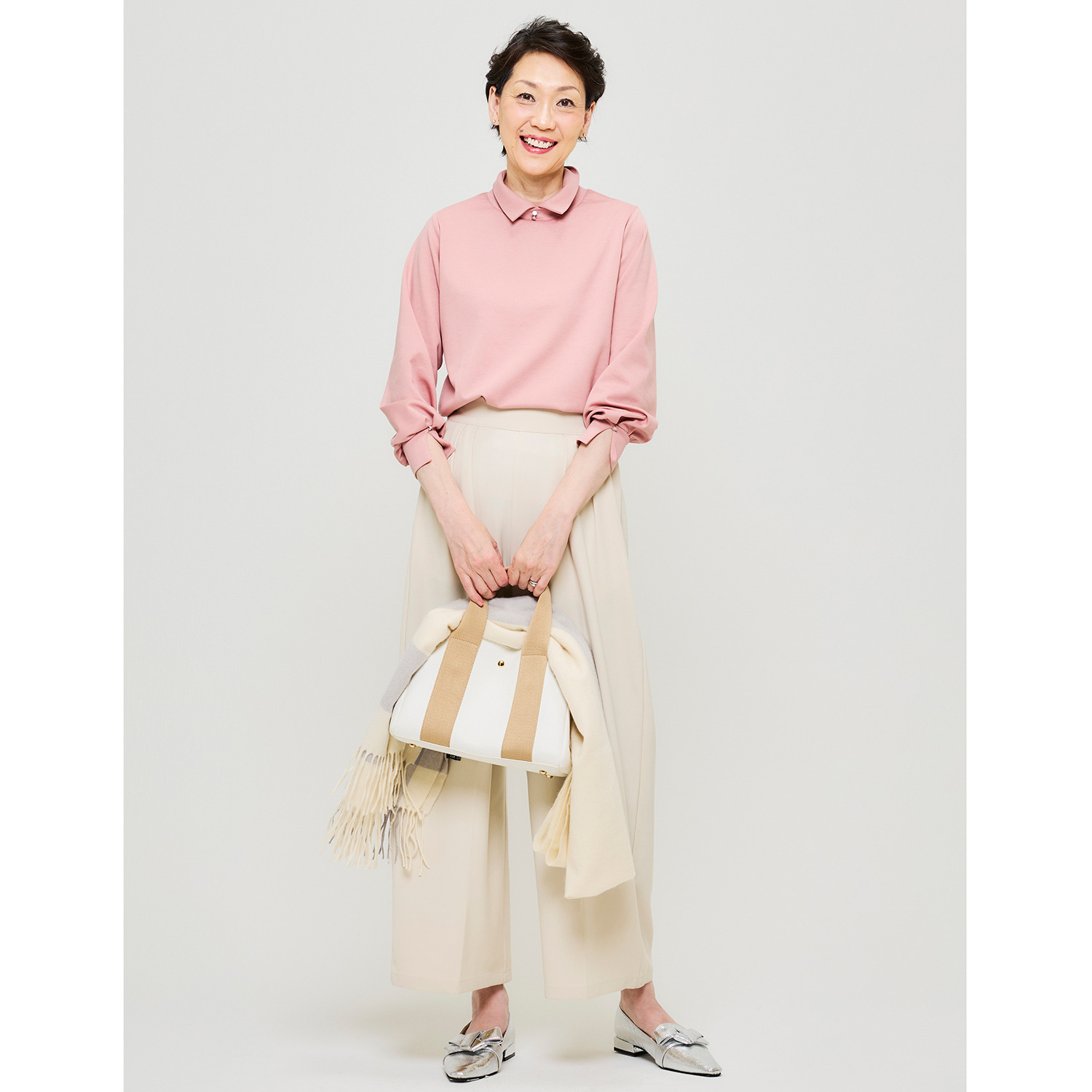 アンブリエ 着回し力抜群 襟アクセント プルオーバー