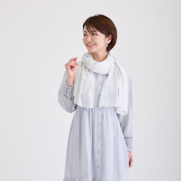 ミラ・ショーン レース×ラメ二ット ジレストール