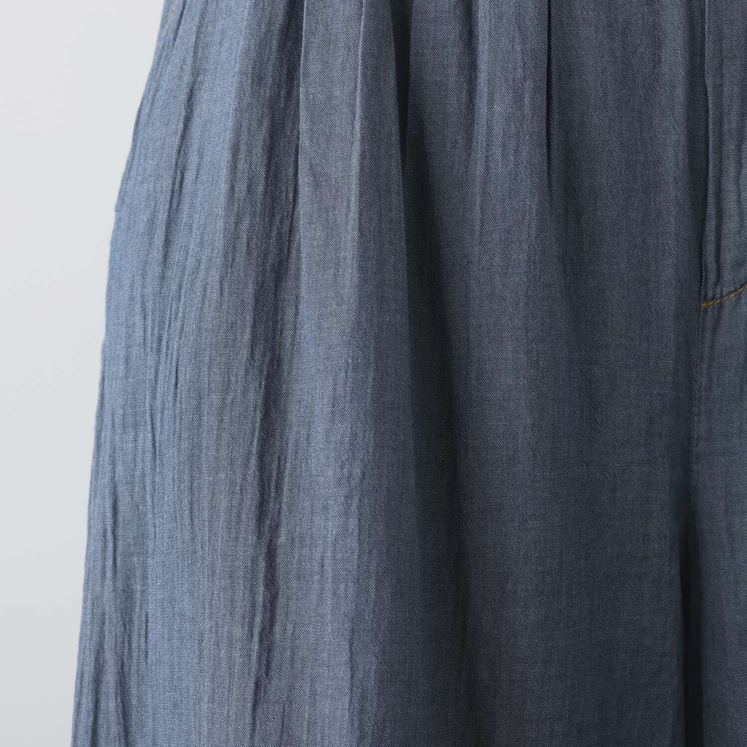 オン　ザ　エッジ エアリーで肌心地抜群 こだわりのシアーデニム ウエストタック ワイドパンツ