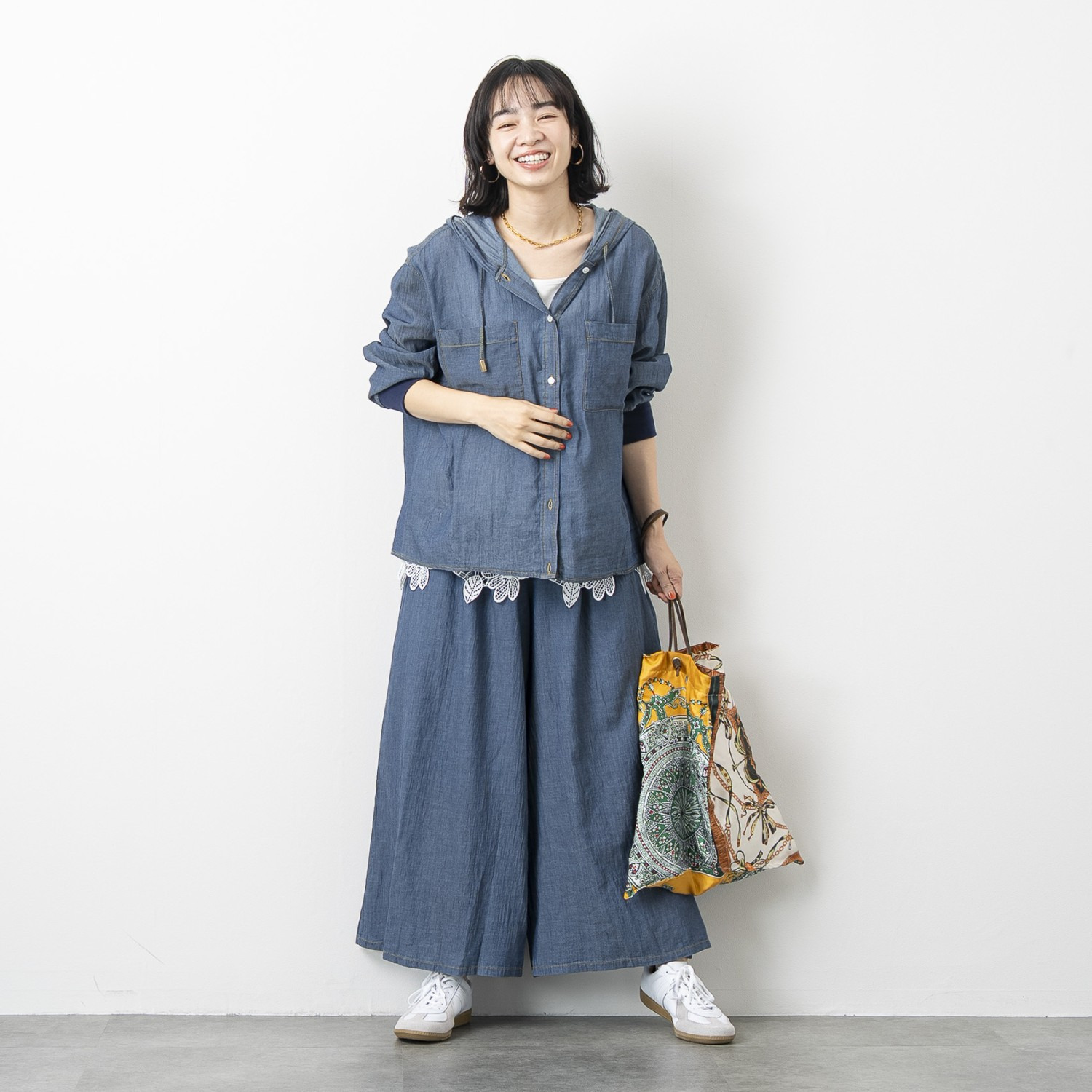 オン　ザ　エッジ エアリーで肌心地抜群 こだわりのシアーデニム ウエストタック ワイドパンツ