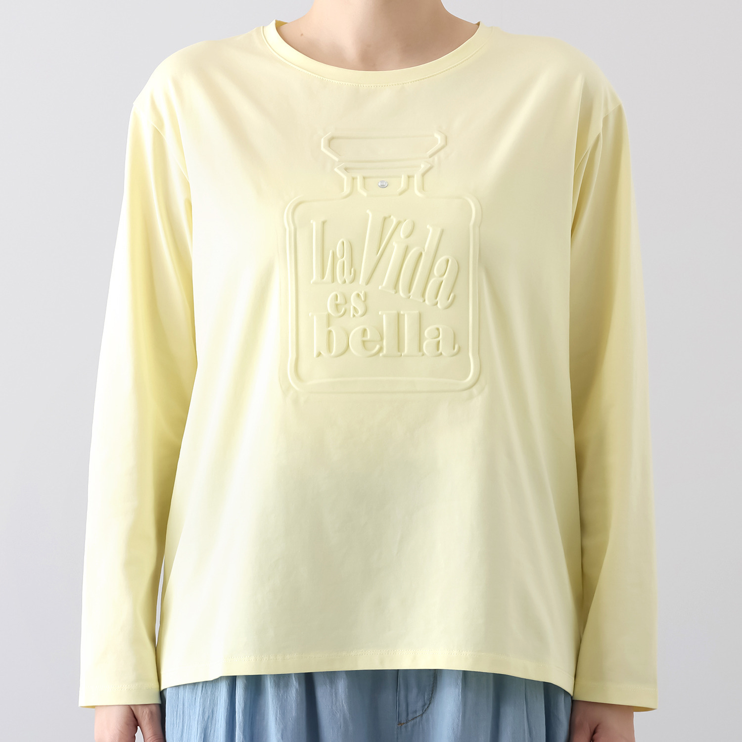 オン　ザ　エッジ 立体モティーフが新鮮 エンボス＆ラインストーン こなれ見え長袖Ｔシャツ