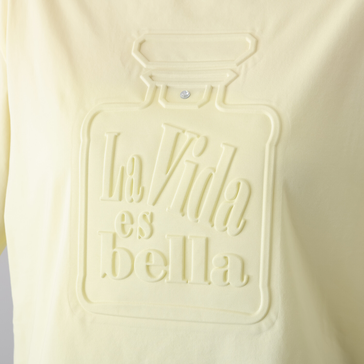 オン　ザ　エッジ 立体モティーフが新鮮 エンボス＆ラインストーン こなれ見え長袖Ｔシャツ