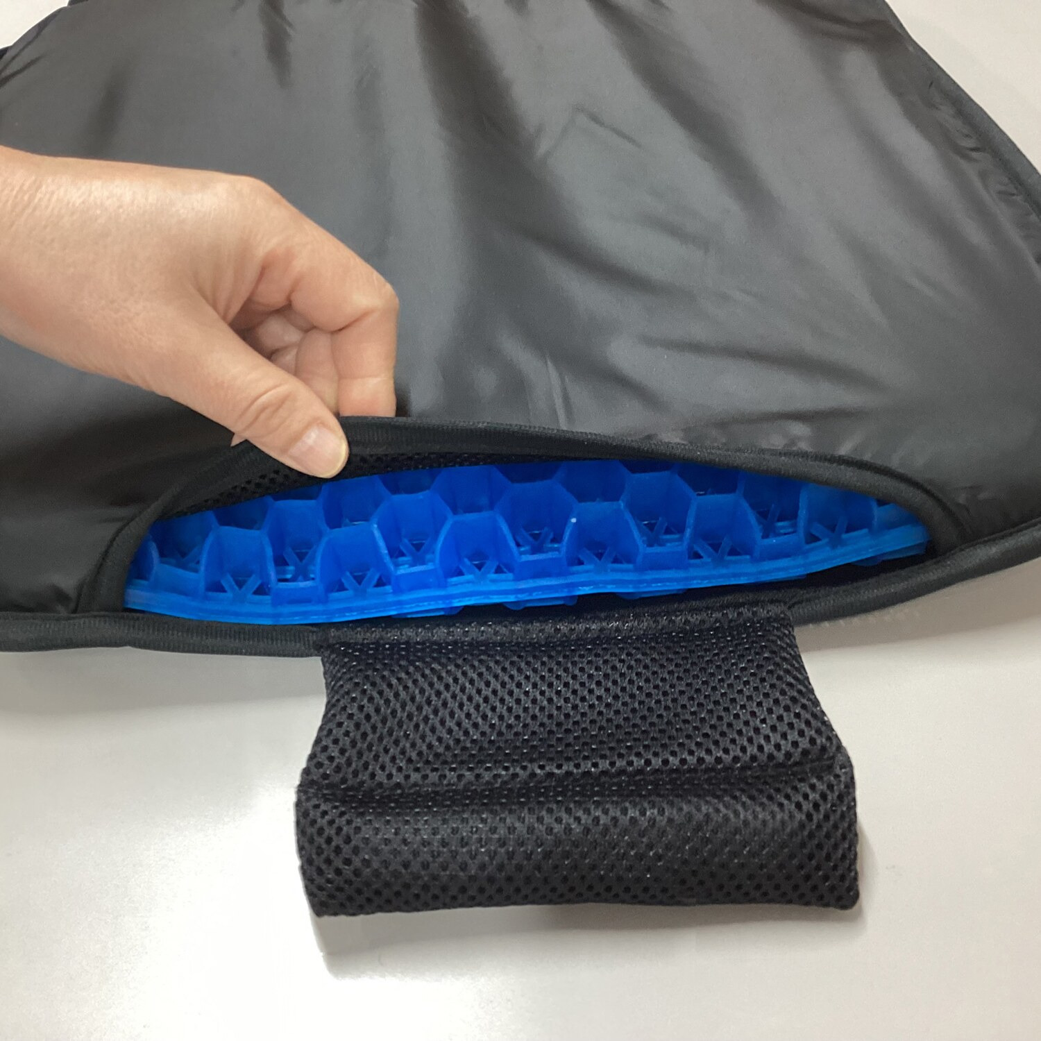 カープラティーク 洗える！ズレにくい！ 手軽に使える 座面だけ カーシートカバー ２枚組