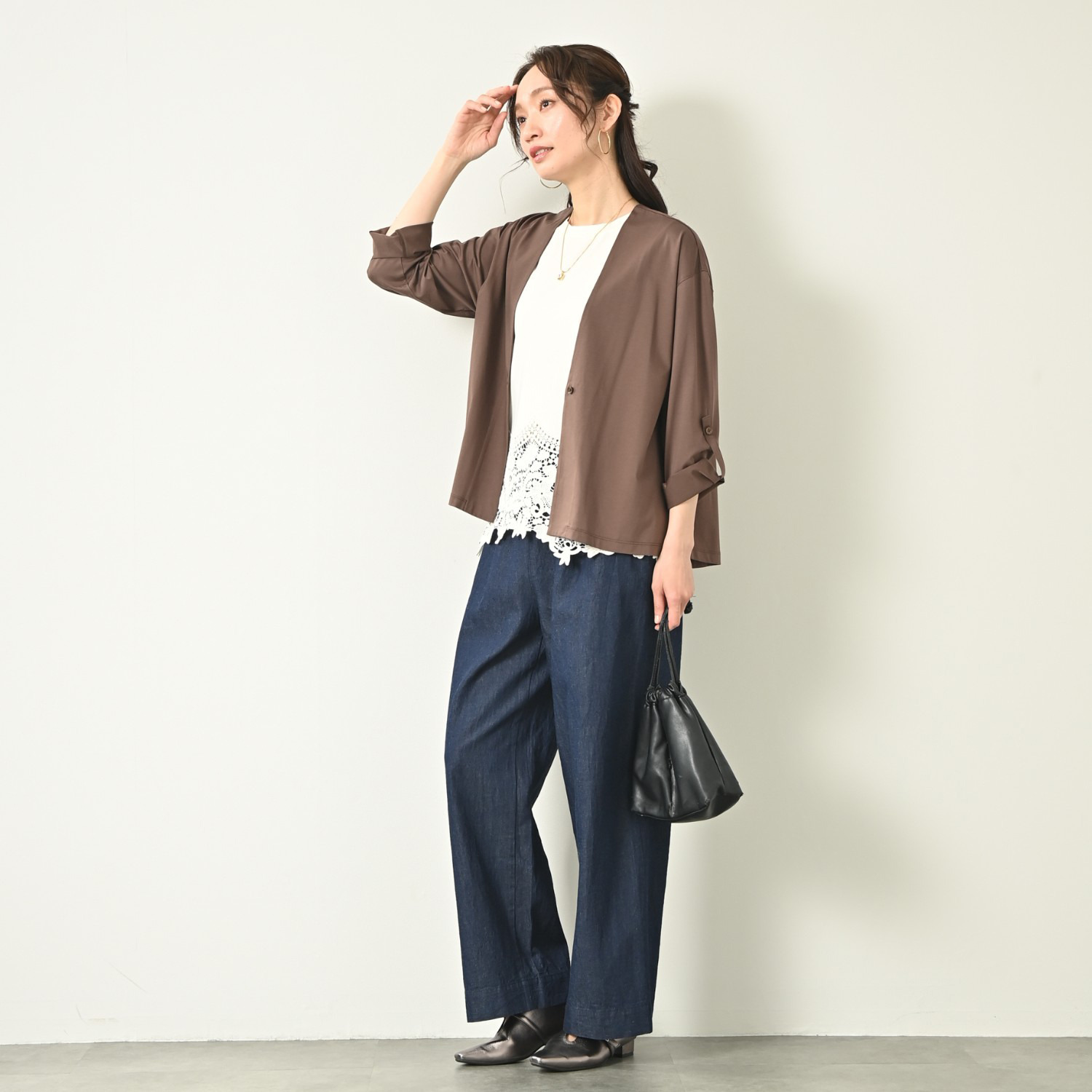 元町ゼラール ギザコットン混 プレーティングジャージー 華やかレーストリミング ノースリーブプルオーバー