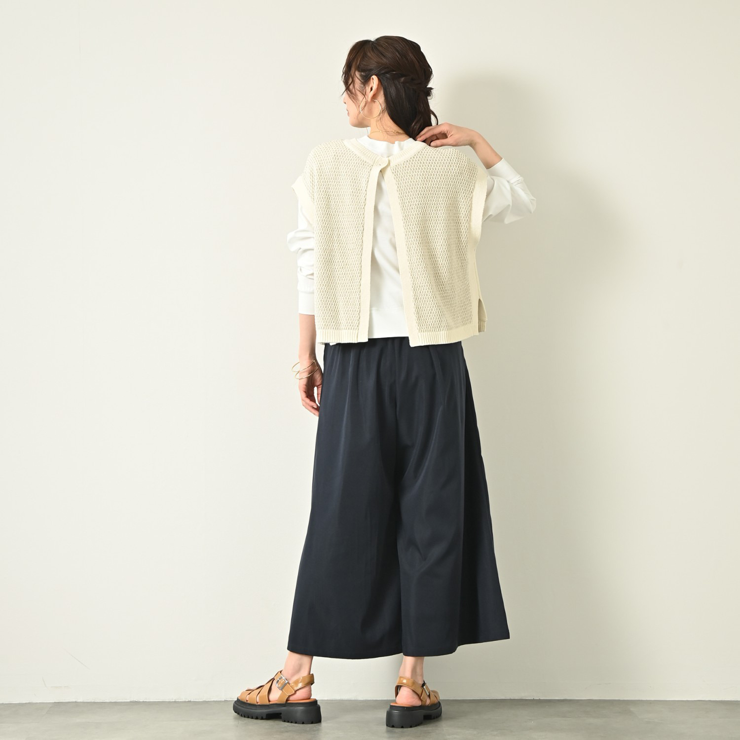 元町ゼラール コットン混リリヤーン ラメ入りツイード ２ウェイニットジレ