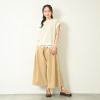 元町ゼラール しなやかチノ素材 タックアクセント スカート風パンツ