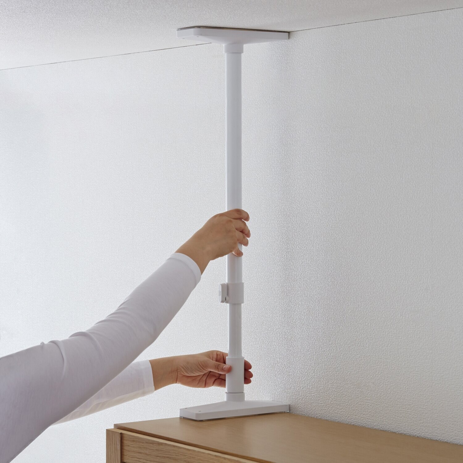 老舗突っ張り棒メーカー発 家具転倒防止ポール ２組セット ＜ＸＬサイズ＞