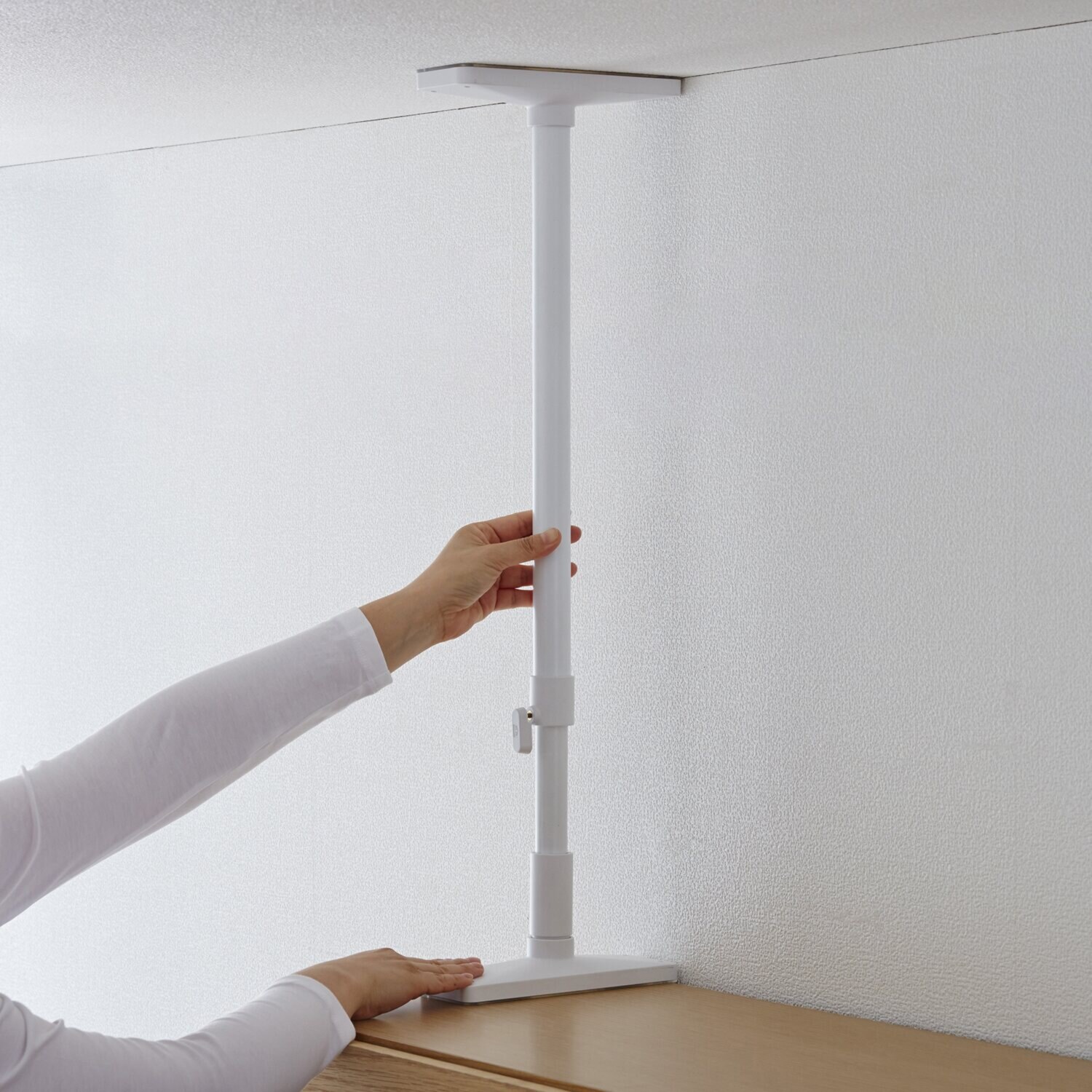 老舗突っ張り棒メーカー発 家具転倒防止ポール ２組セット ＜ＸＬサイズ＞