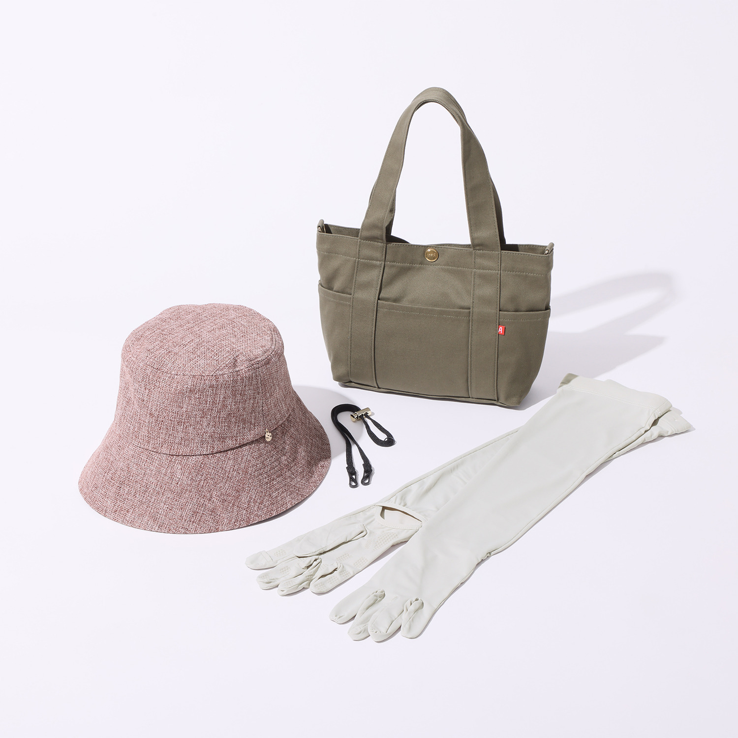 アッピア お楽しみ袋 バッグの色はお任せで！ お散歩にぴったりな 帽子と手袋とバッグ 計３点セット