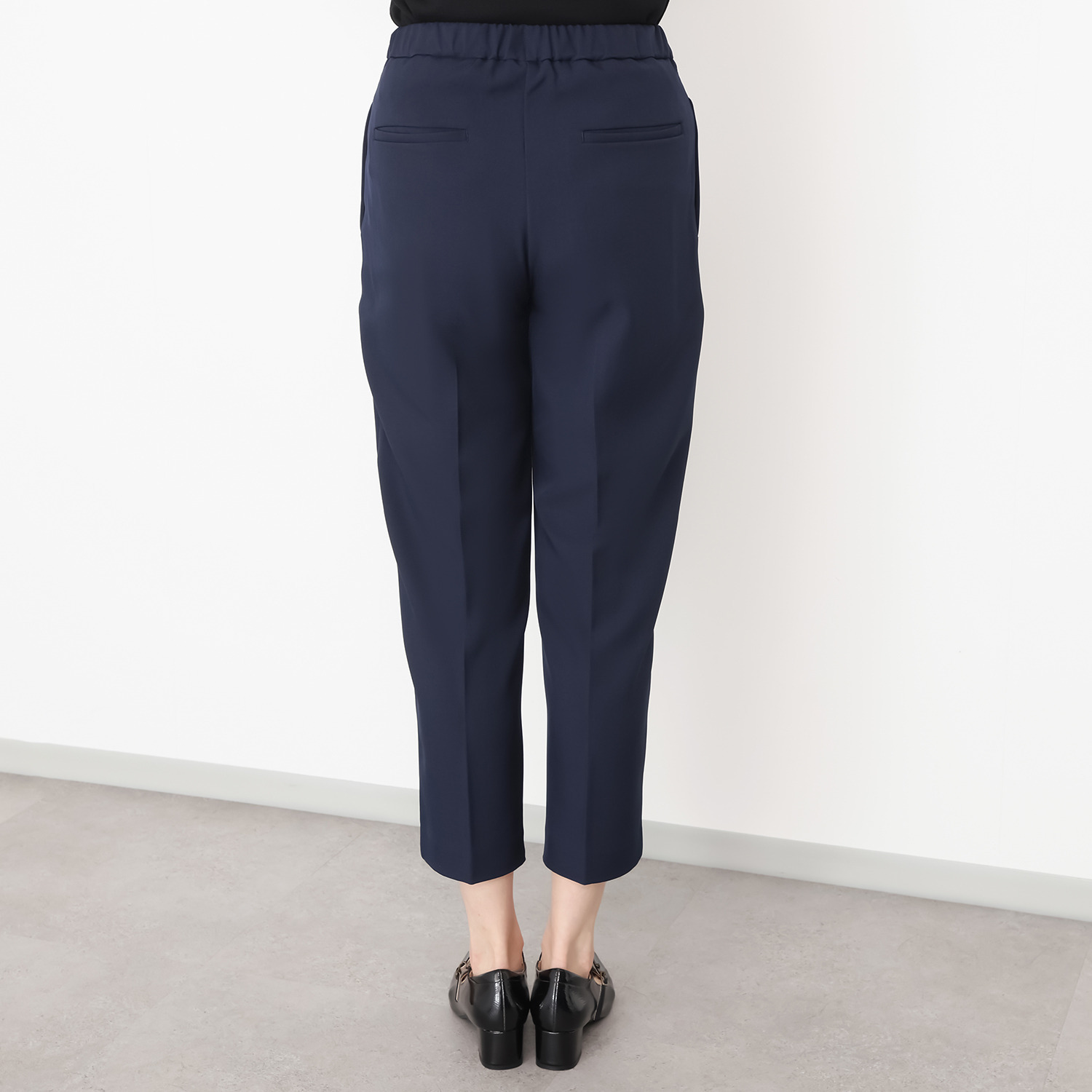 アペーナ 大人の女性のための すっきり見え センタースリット イージーエレガンスパンツ