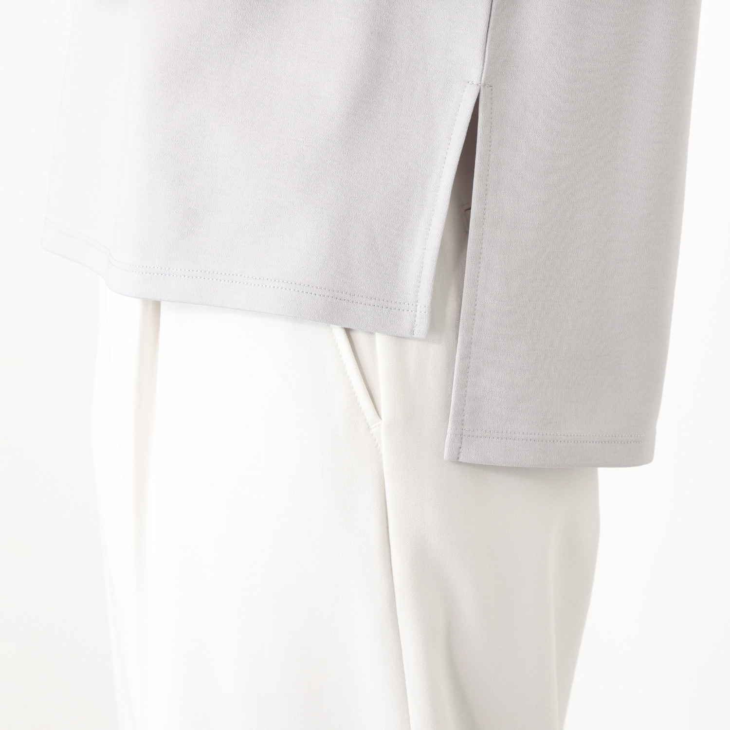 バーチ　ドゥエ コットンブレンドポンチ 配色アクセント 袖ボリュームプルオーバー