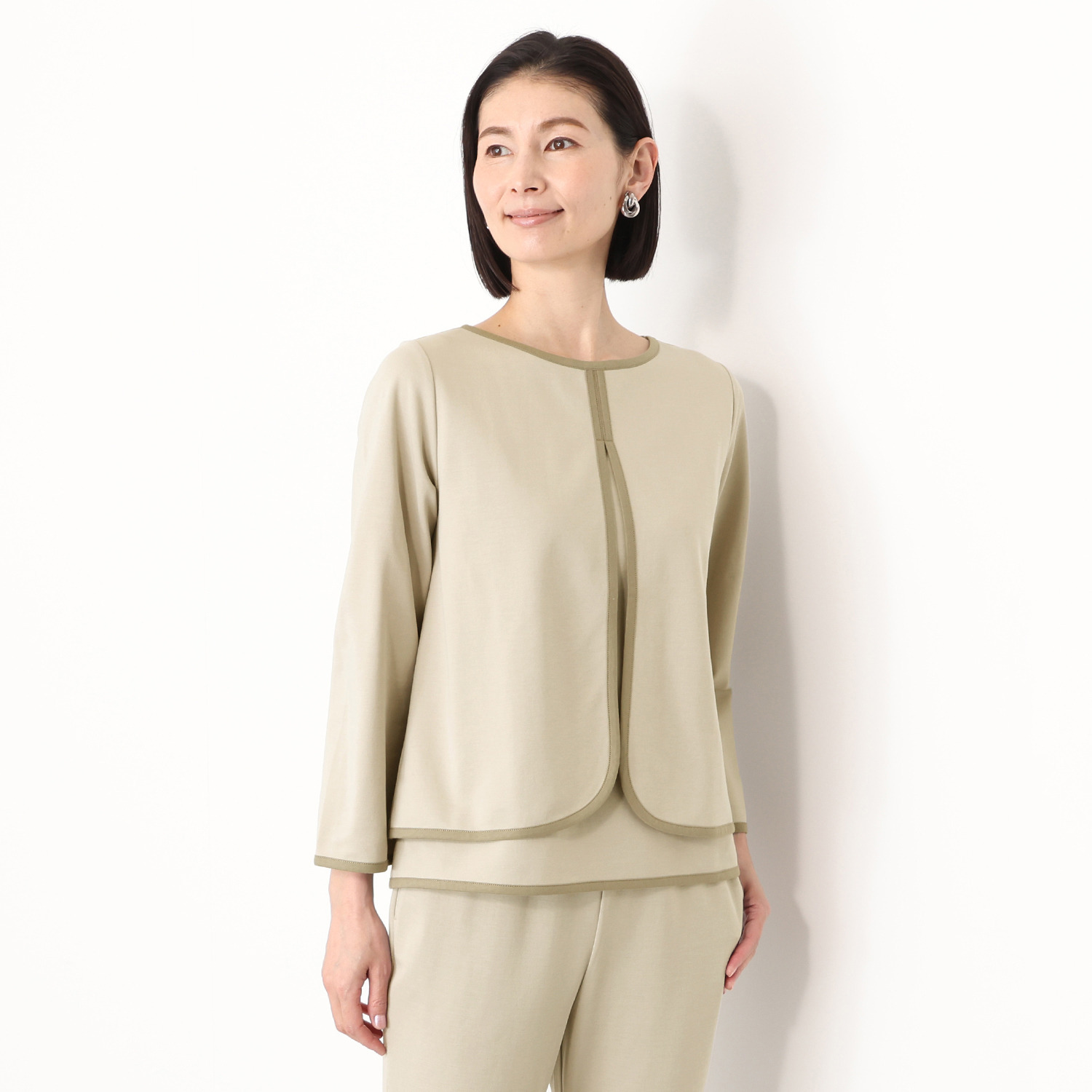 バーチ　ドゥエ コットンブレンドポンチ 配色アクセント アンサンブル風レイヤード プルオーバー