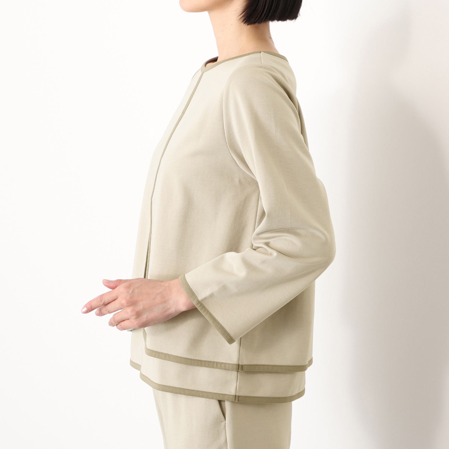 バーチ　ドゥエ コットンブレンドポンチ 配色アクセント アンサンブル風レイヤード プルオーバー