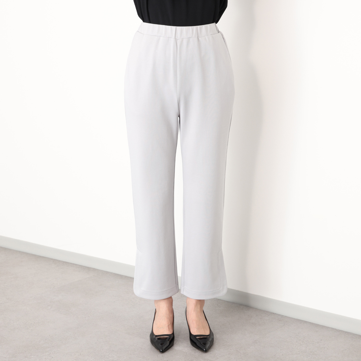 バーチ　ドゥエ コットンブレンドポンチ サイドベンツ セミワイドパンツ