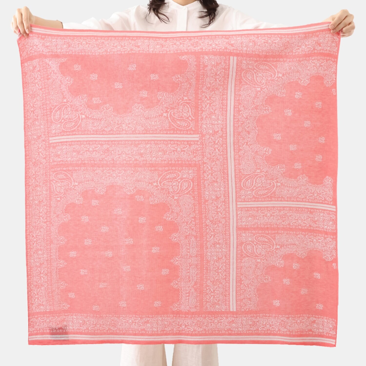 亀　恭子セレクト！ マルティジャーニ 日本製 ラメ入りバンダナ柄 ジャガード編 大判ニットストール