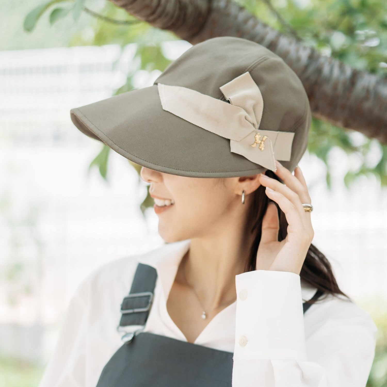 ヘ・エラ パーカーの色はお任せ！ 洗練バイザーキャップ＆ ひんやり冷感 ＵＶケアパーカー