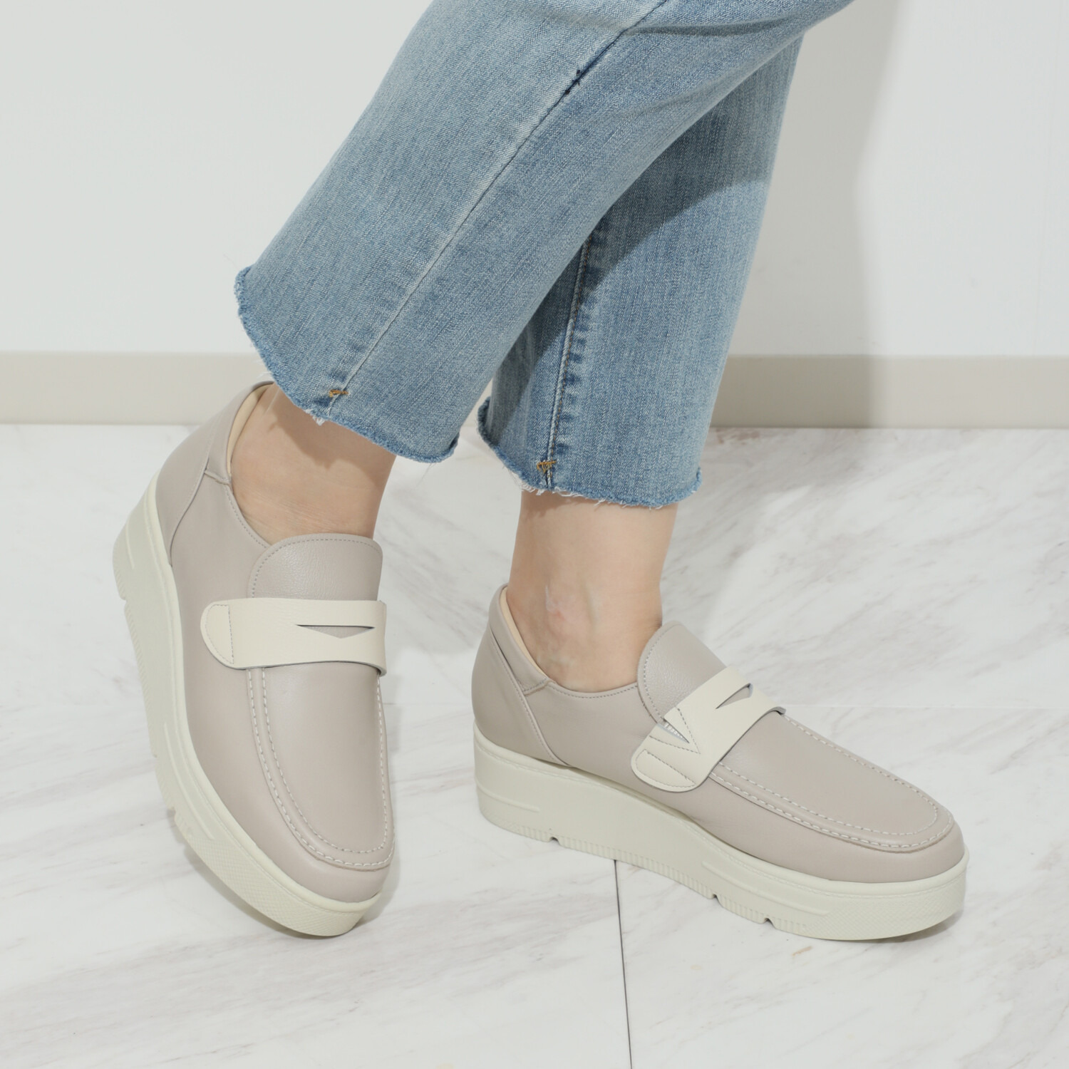 マイレ 日本製 はっ水 カーフ 厚底ローファー