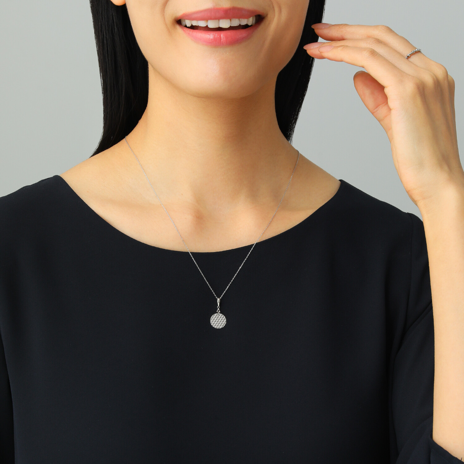 プレシアプラチナ プラチナ８５０ 鏡面＆ ダイヤモンドカット サークルモティーフ リバーシブル ペンダントトップ