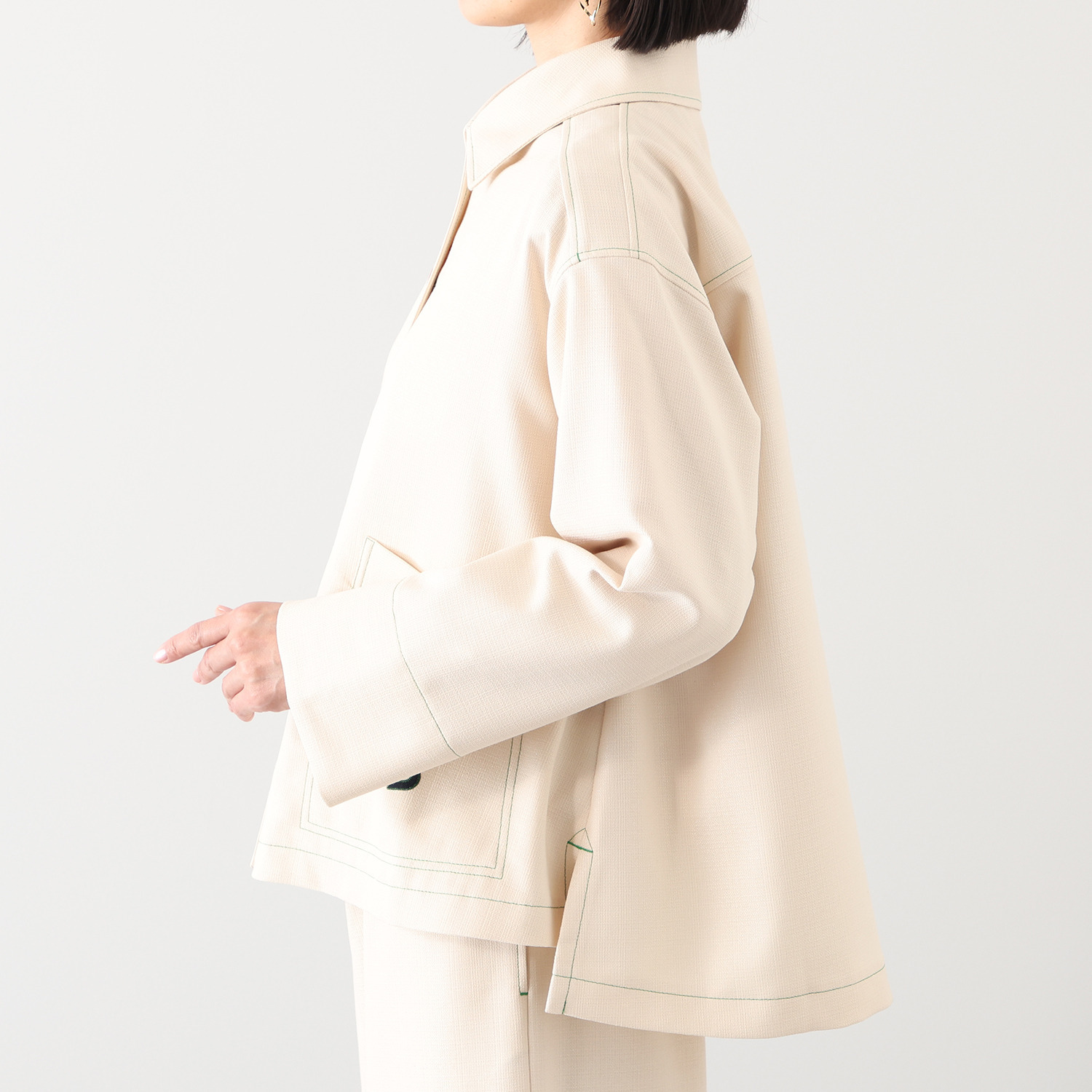 ハヤマ　ブリーズ 刺しゅう入り ジャケット