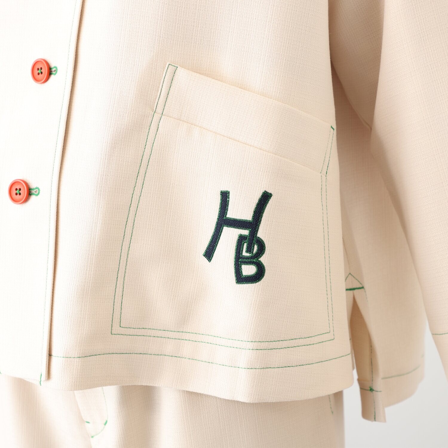 ハヤマ　ブリーズ 刺しゅう入り ジャケット