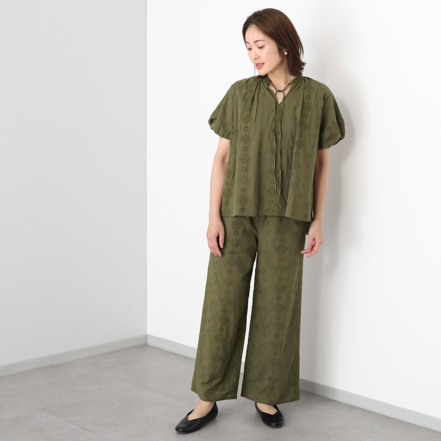 プーカ 綿１００％総レース ワイドパンツ