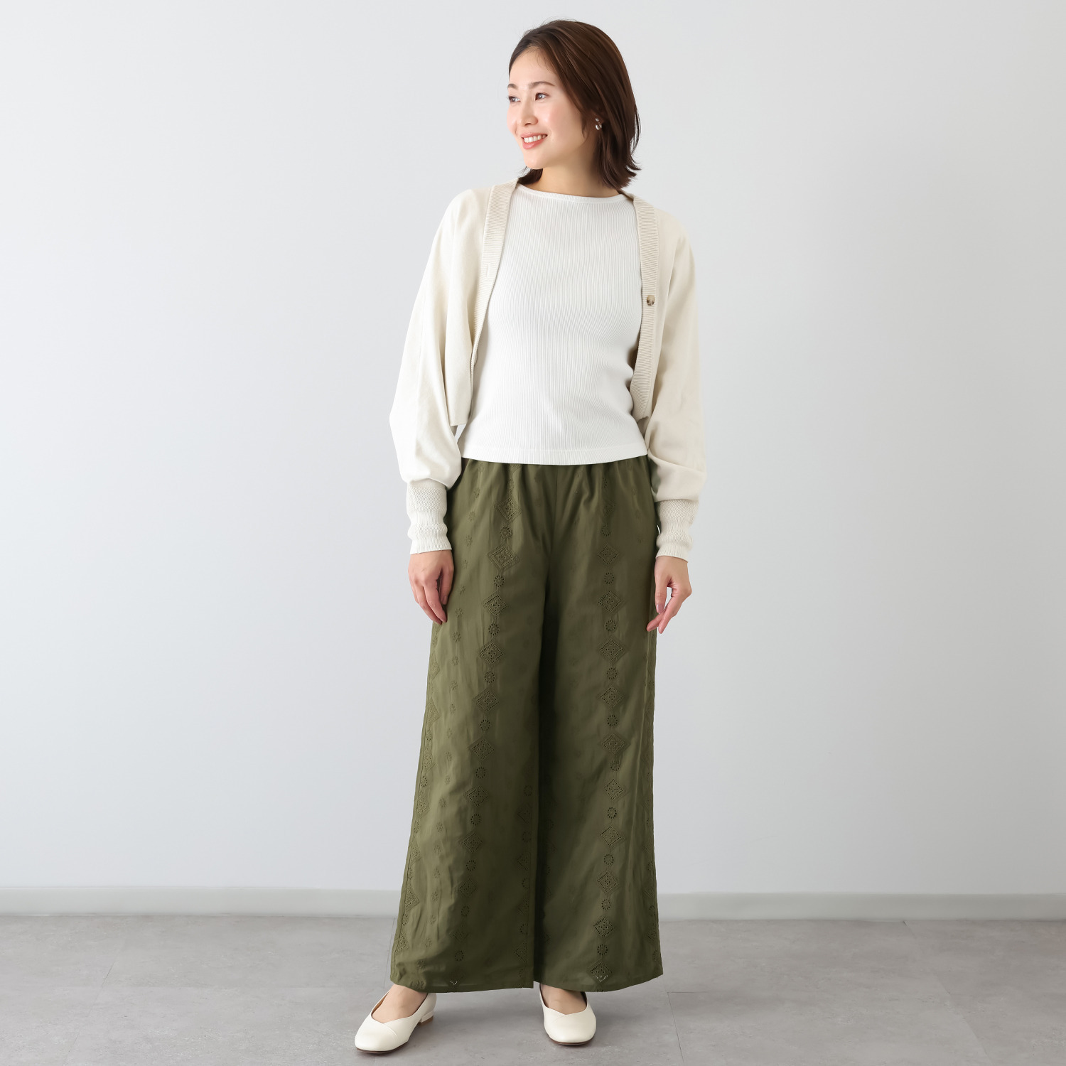 プーカ 綿１００％総レース ワイドパンツ