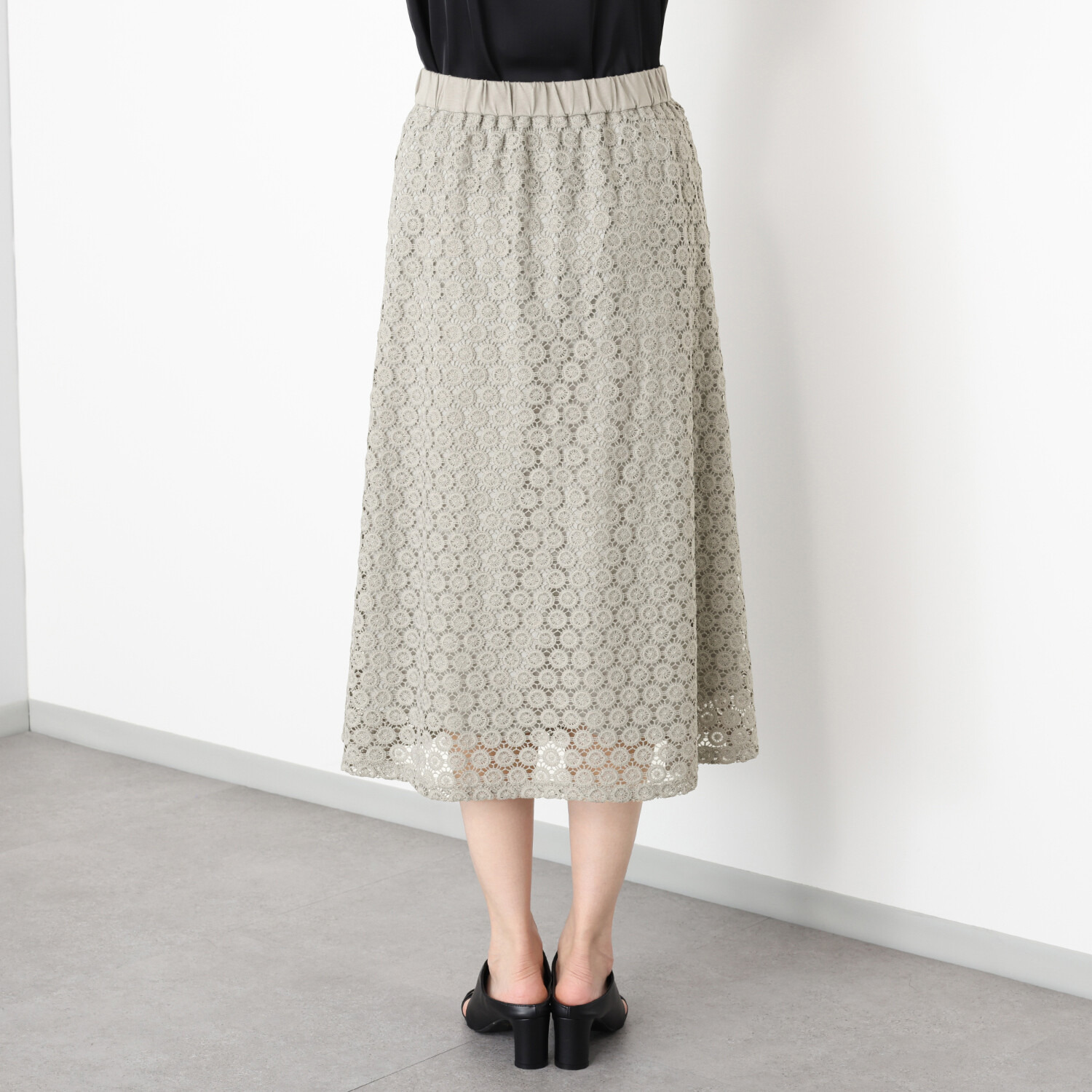メゾン馬里邑 オーナメント カットワークレース スカート