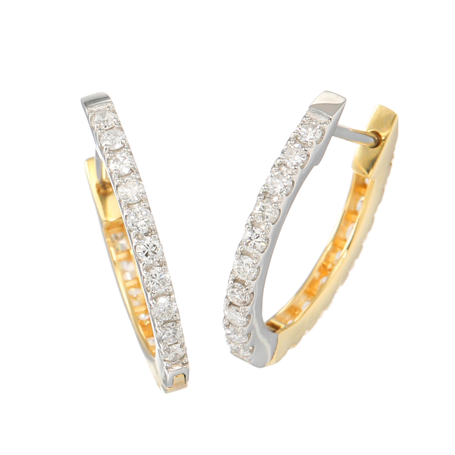 ディーラリエ プラチナ９５０＆１８Ｋ トータル ０．５カラットＵＰ ダイヤモンド リバーシブルフープピアス