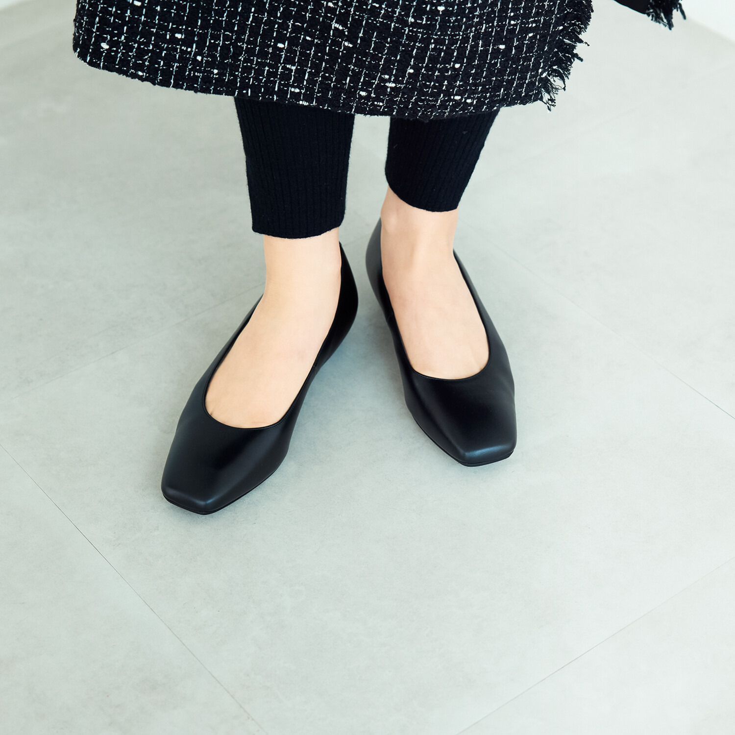 シェルシェエトワール メイドイン東京 牛革柔らか仕立て あか抜け２．５ｃｍヒール ウェッジヒールパンプス