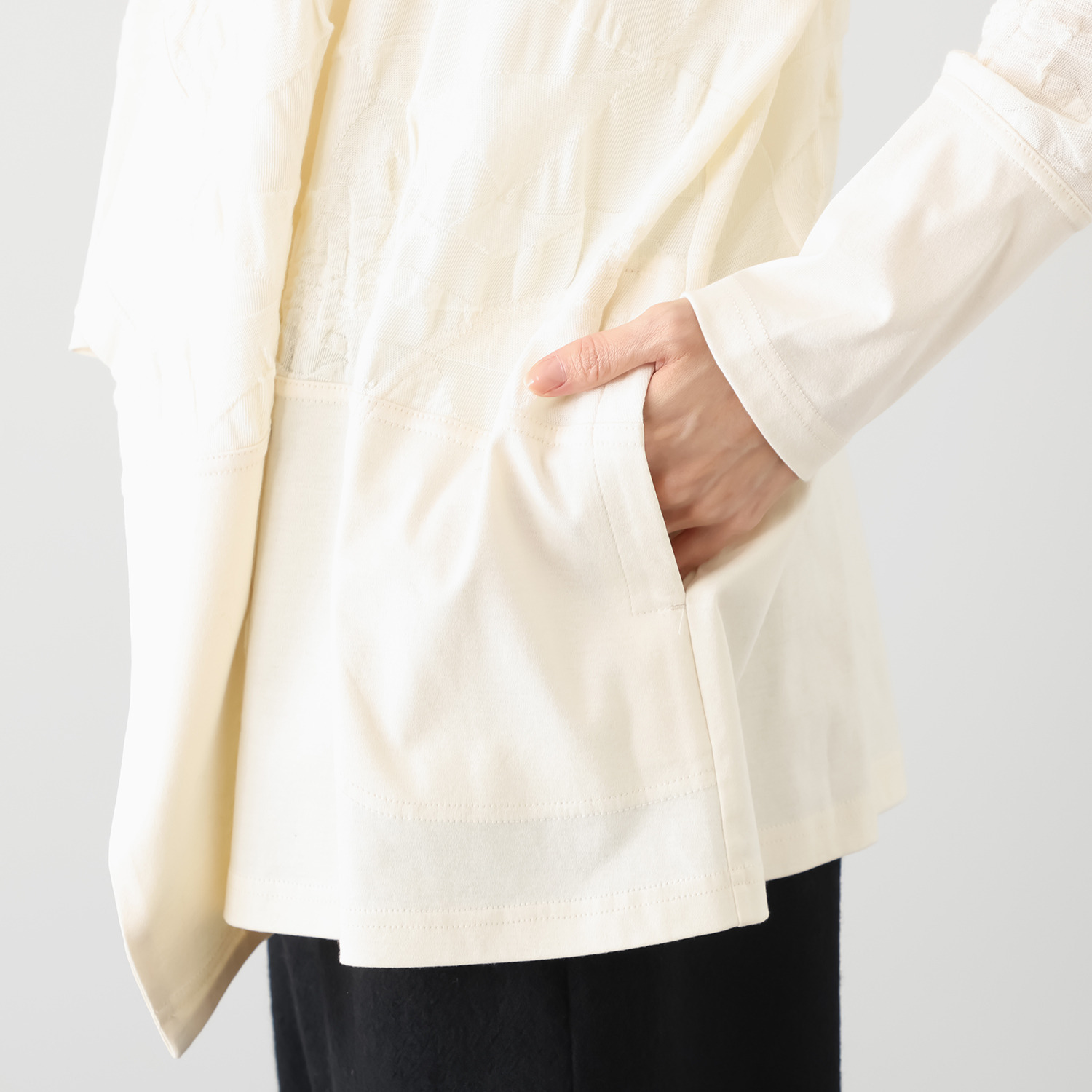 ナインティーン　ブルーム 尾州産ジャガード カーディガン