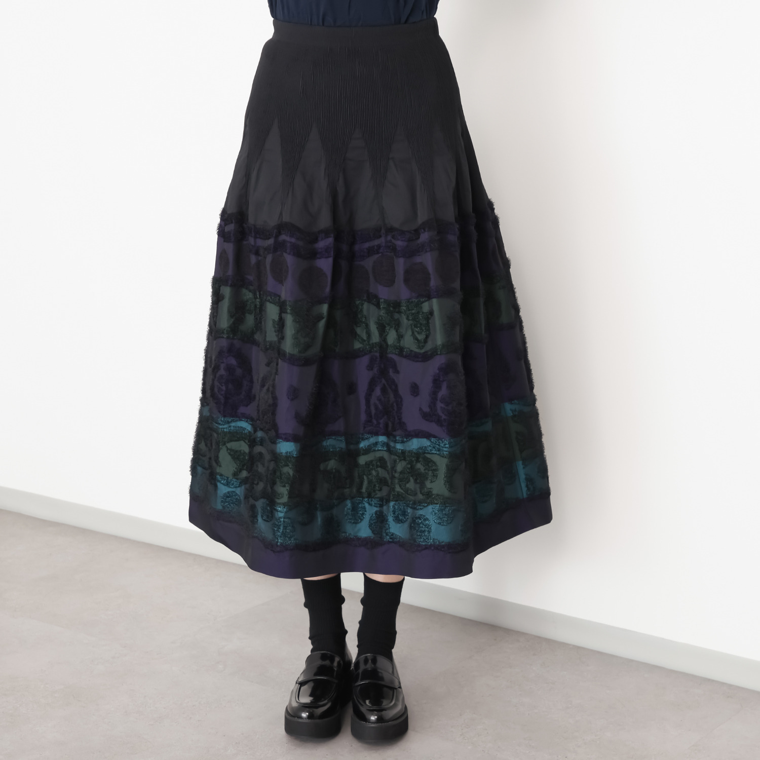 ナインティーン　ブルーム 桐生産ジャガード スカート