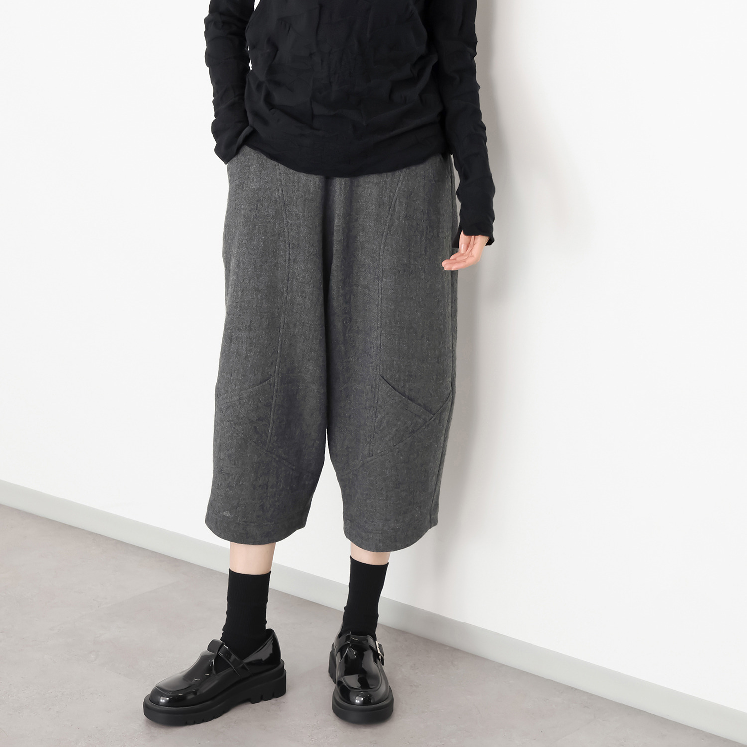 ナインティーン　ブルーム 尾州産ウールガーゼ 切替パンツ