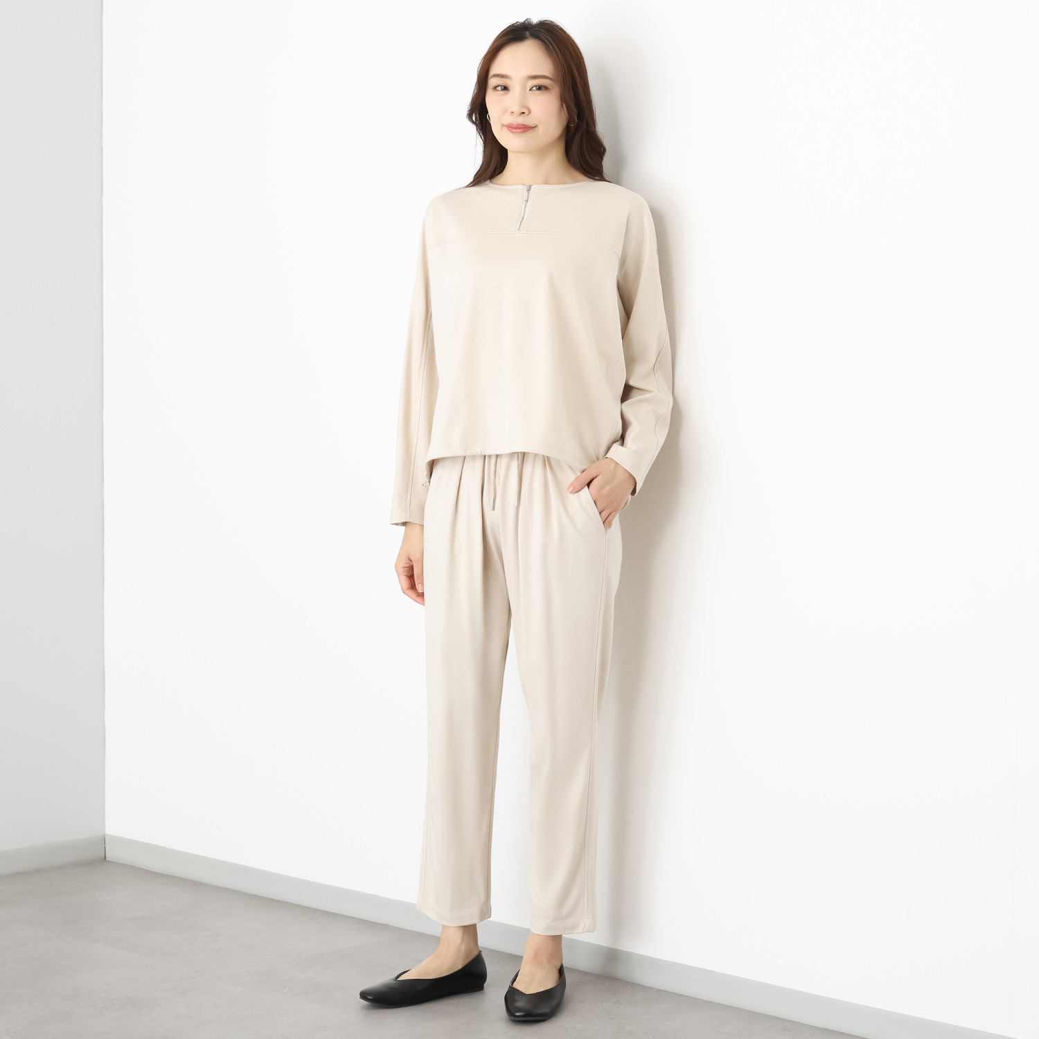 シーン ３面体やわらか肌触り テーパードパンツ