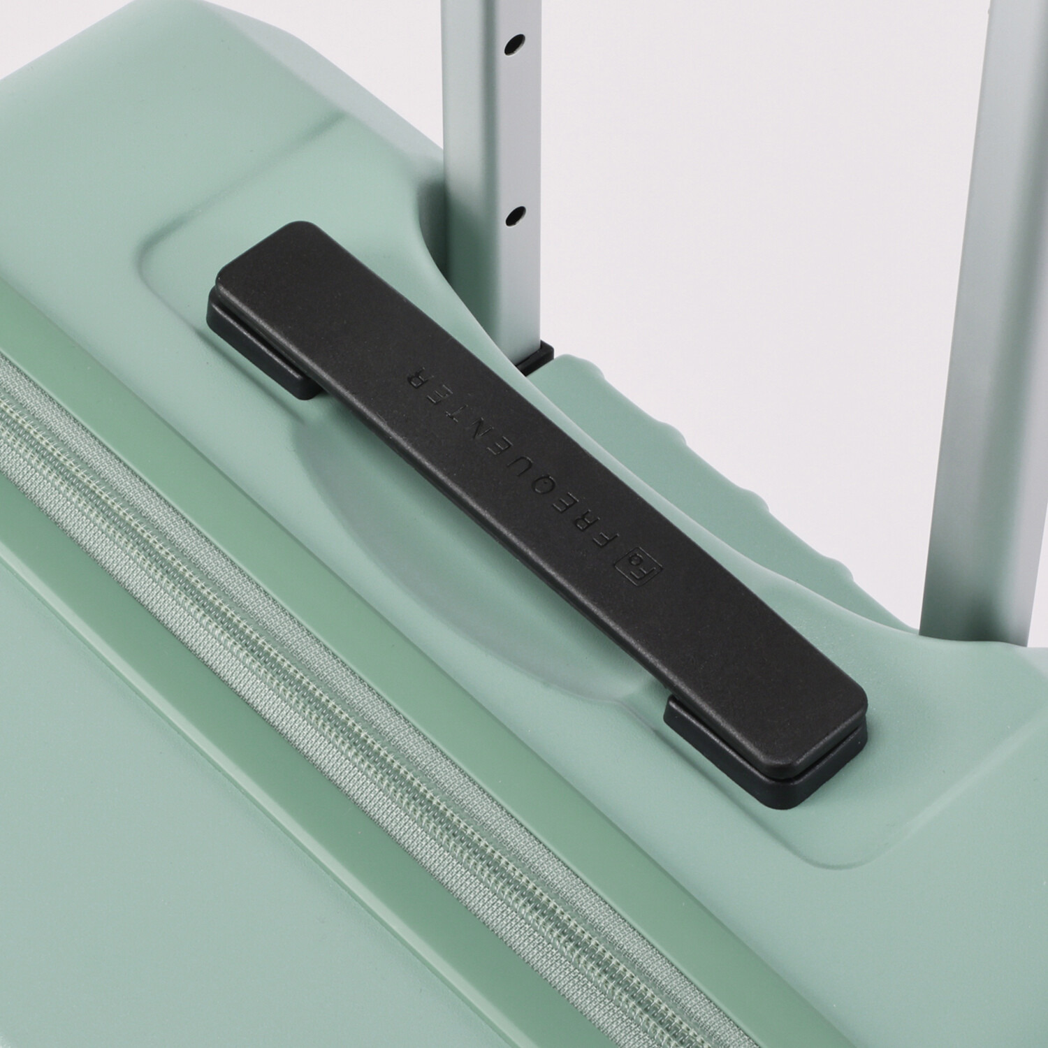 フリクエンター “リエーヴェ” 衝撃緩衝 フロントオープン スーツケース４８ｃｍ 旅行ポーチ７点セット ＜機内持ち込み可＞