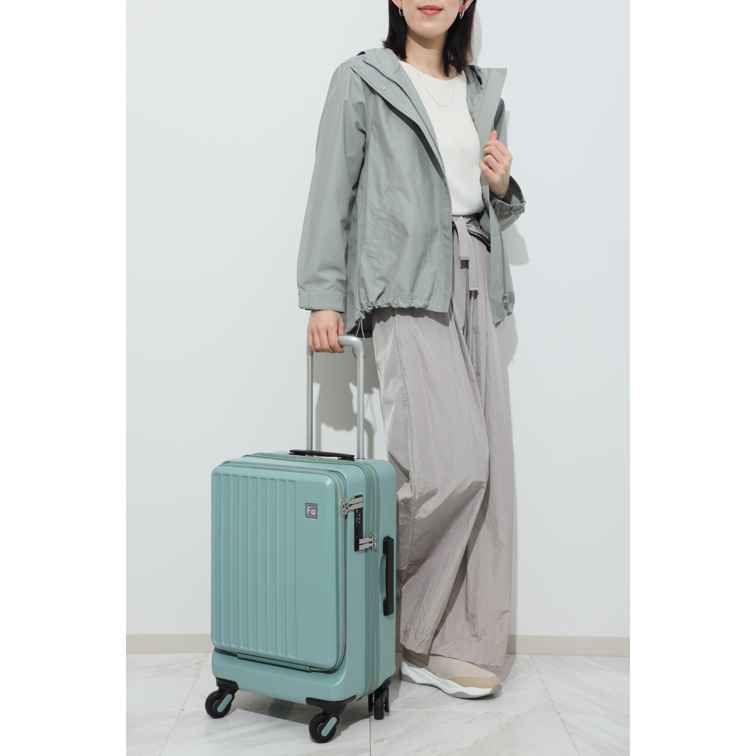 フリクエンター “リエーヴェ” 衝撃緩衝 フロントオープン スーツケース４８ｃｍ 旅行ポーチ７点セット ＜機内持ち込み可＞