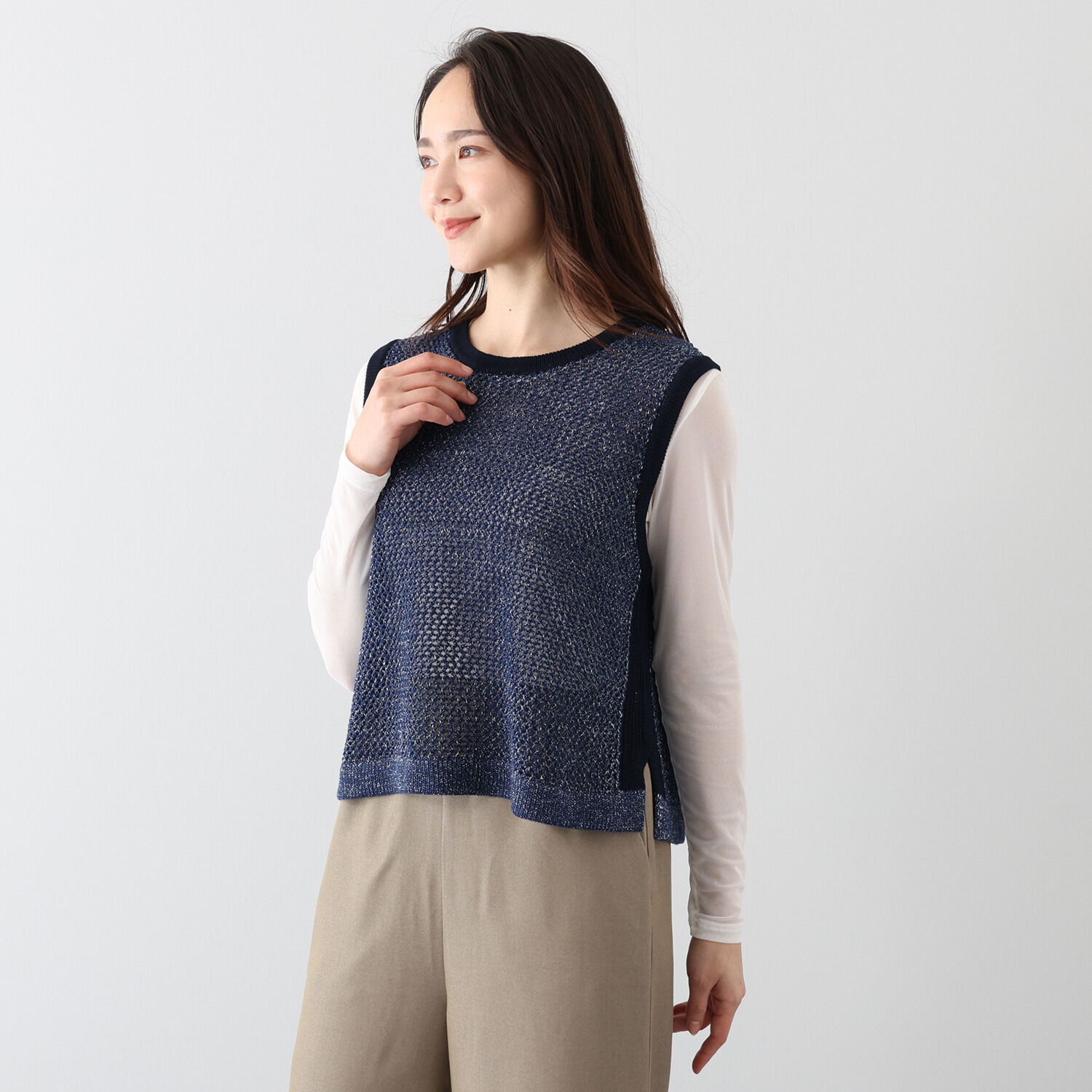 Ｔ．Ｆ．Ｄ．Ｃ． ブリランテラメ ざっくりメッシュ 配色アクセント クルーネックジレ