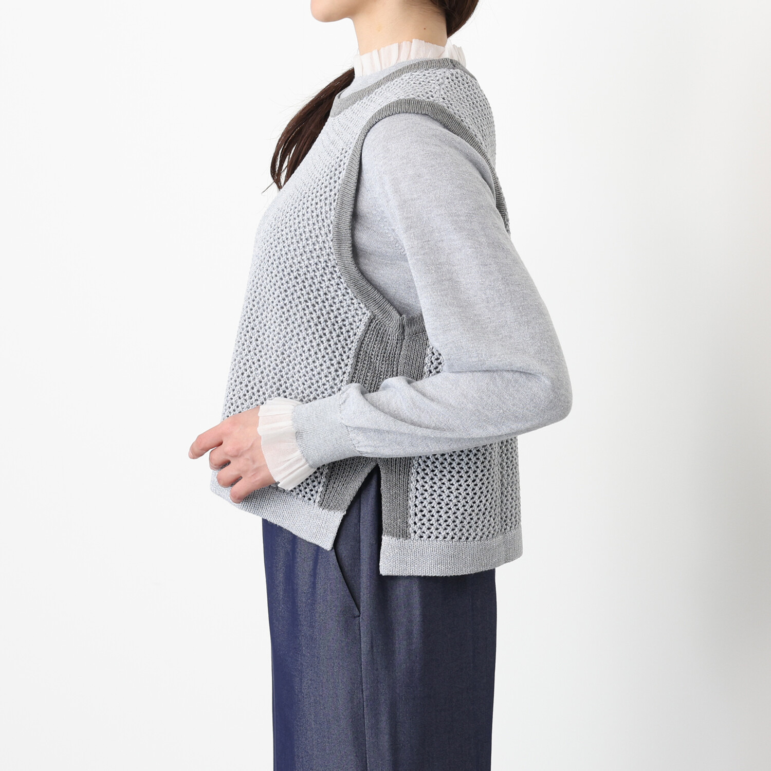 Ｔ．Ｆ．Ｄ．Ｃ． ブリランテラメ ざっくりメッシュ 配色アクセント クルーネックジレ