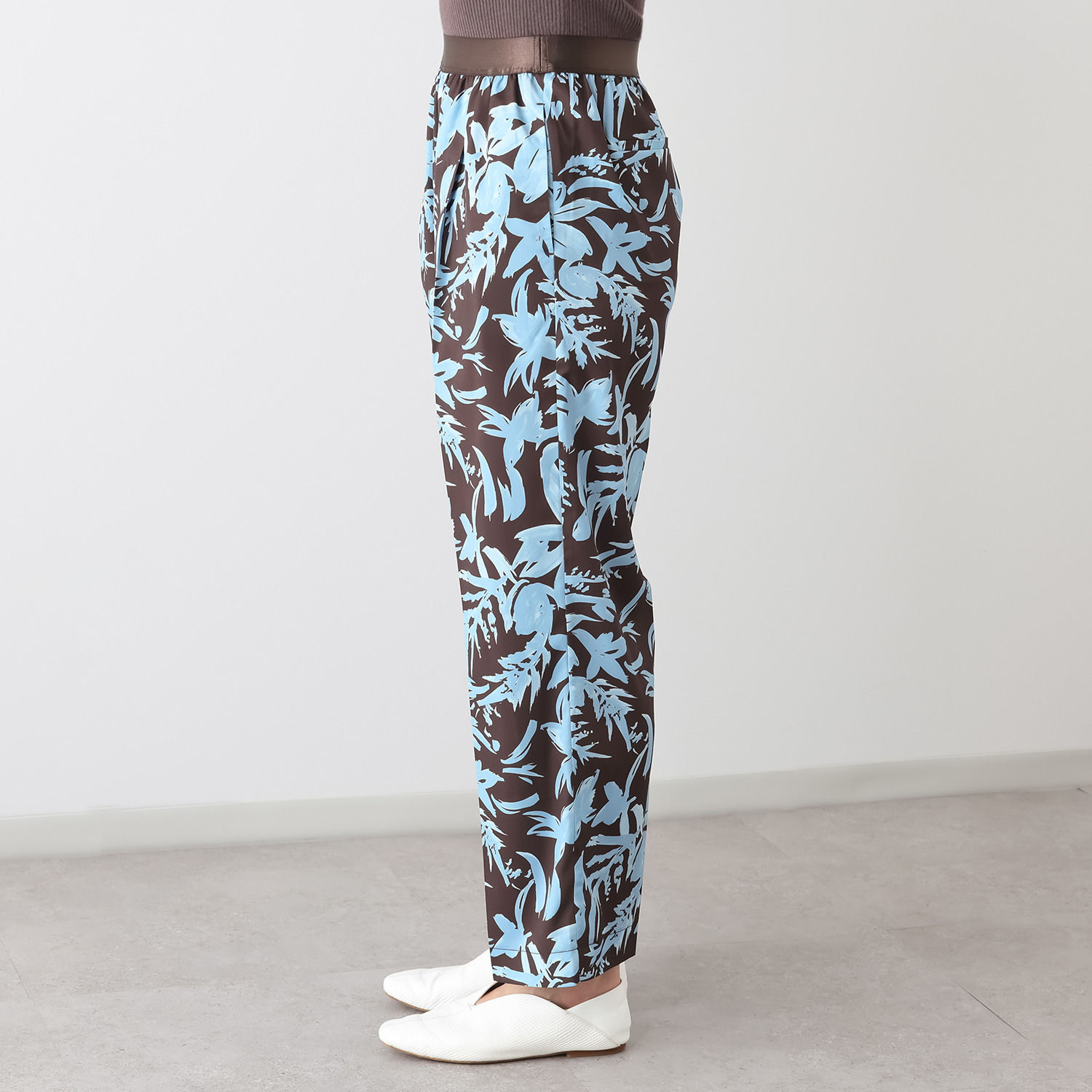 チーロ ボタニカルフラワー イージーワイドパンツ